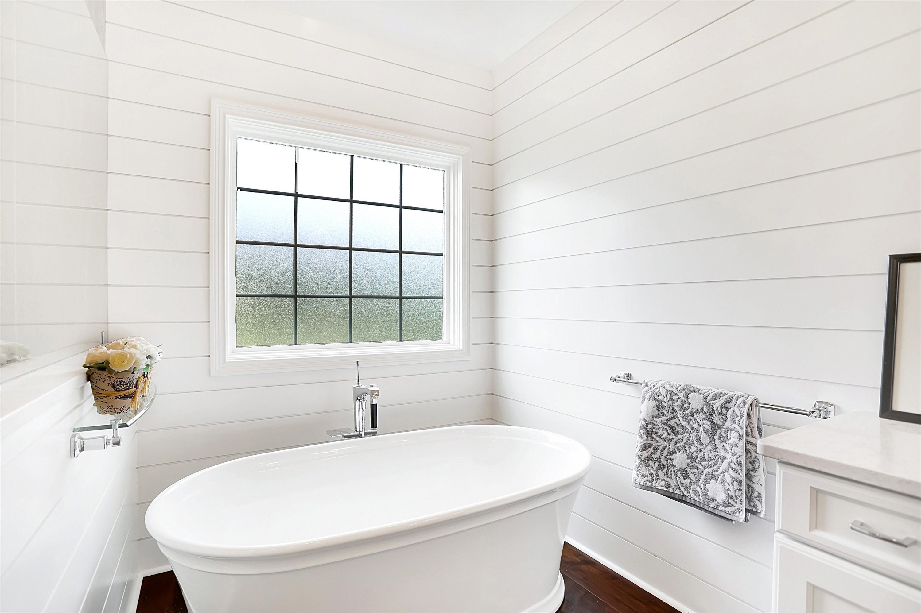 6482 Braemar Avenue N