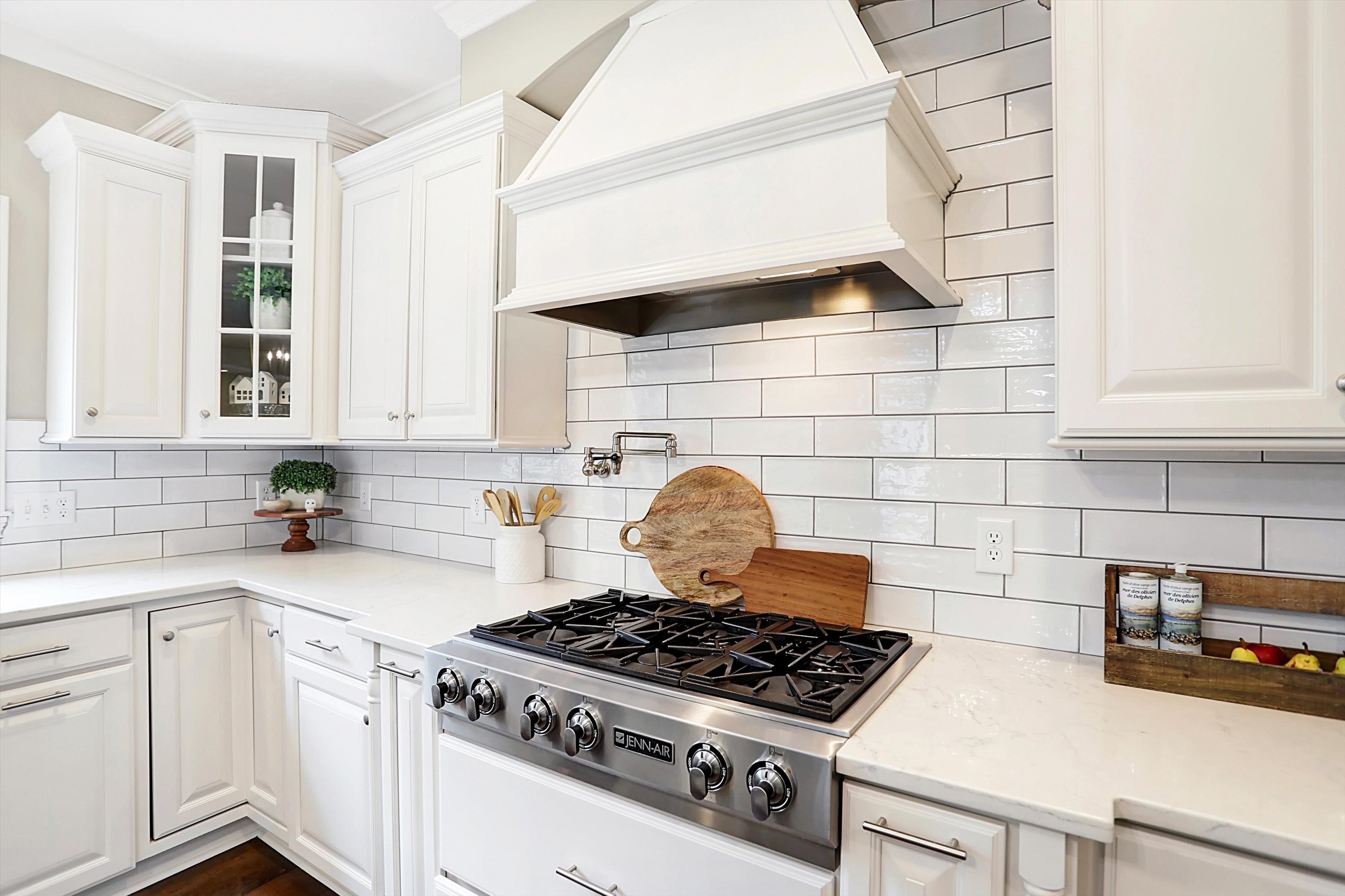 6482 Braemar Avenue N