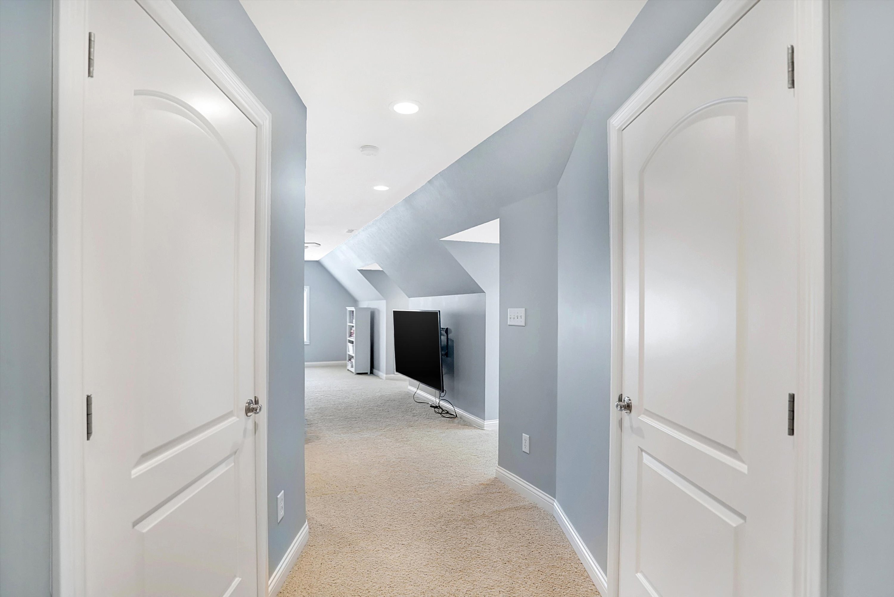 6482 Braemar Avenue N