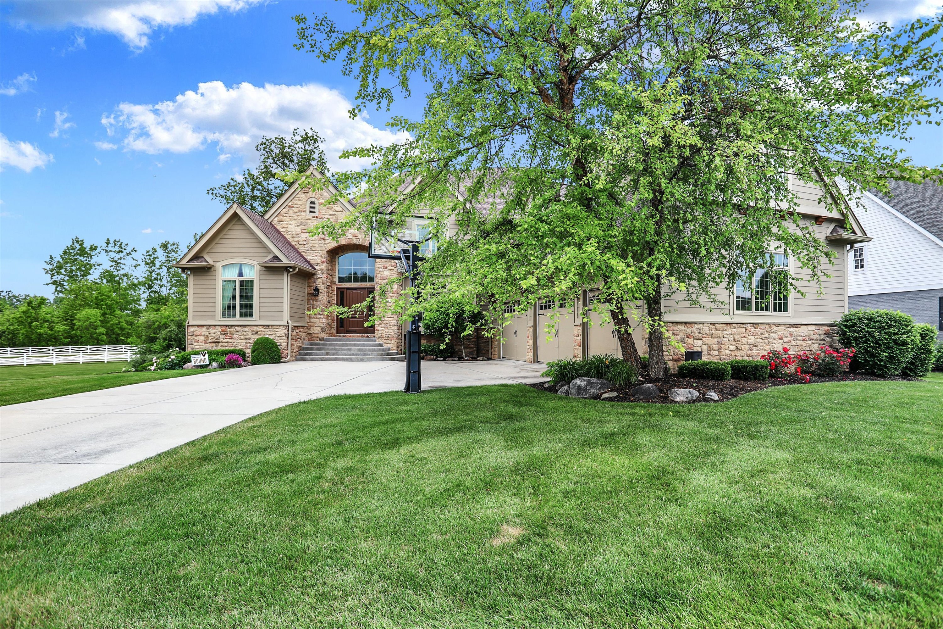 6482 Braemar Avenue N