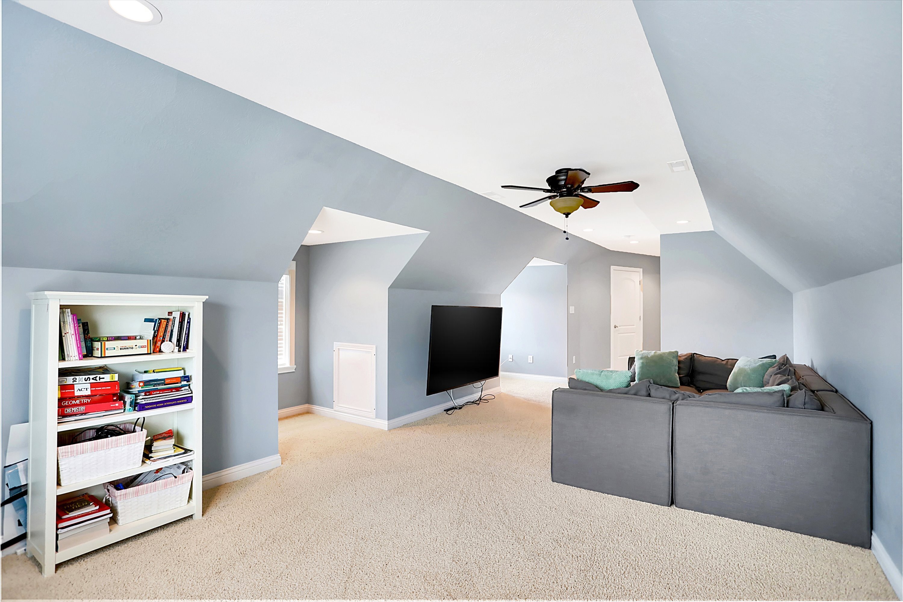 6482 Braemar Avenue N