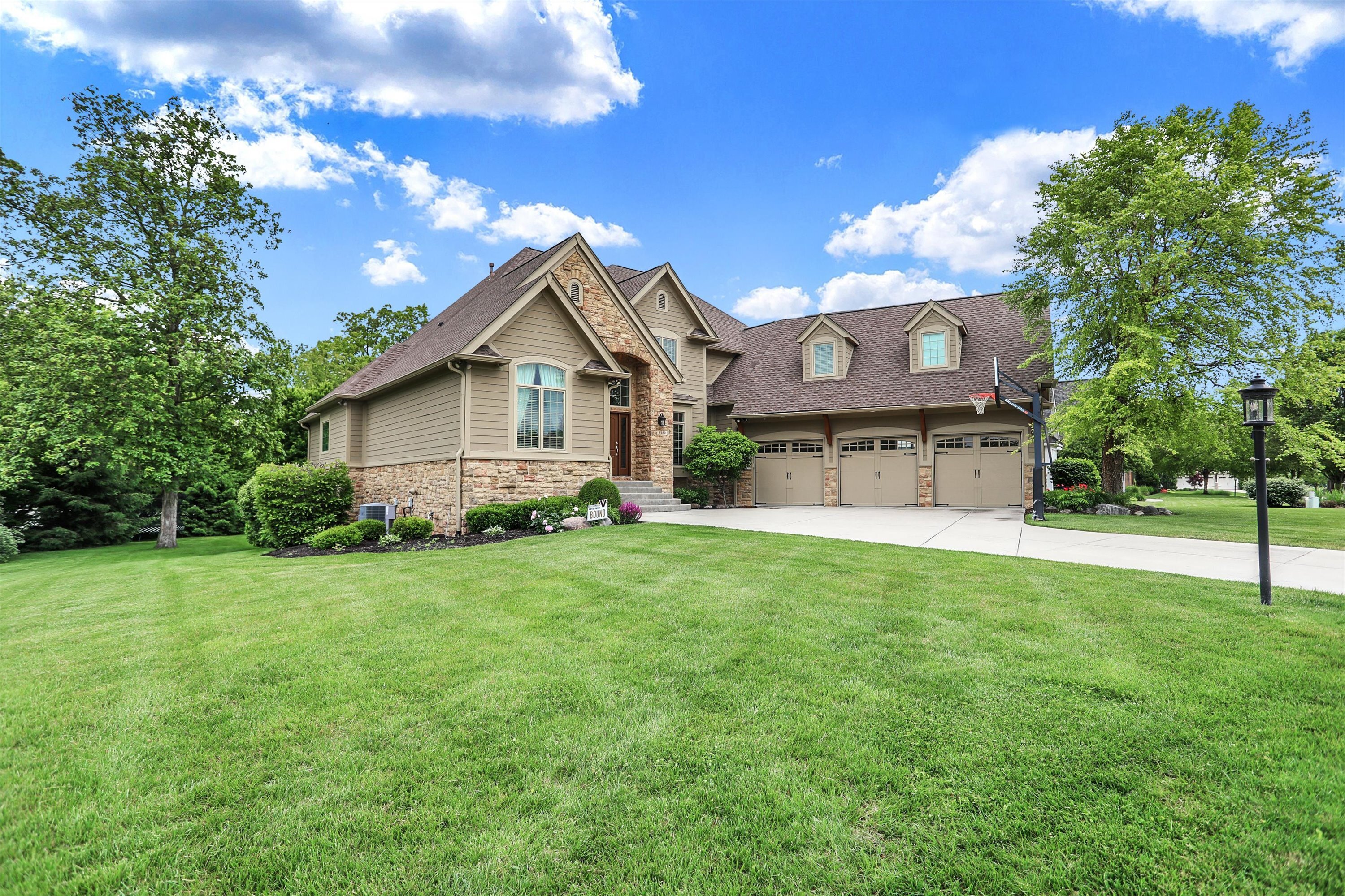 6482 Braemar Avenue N