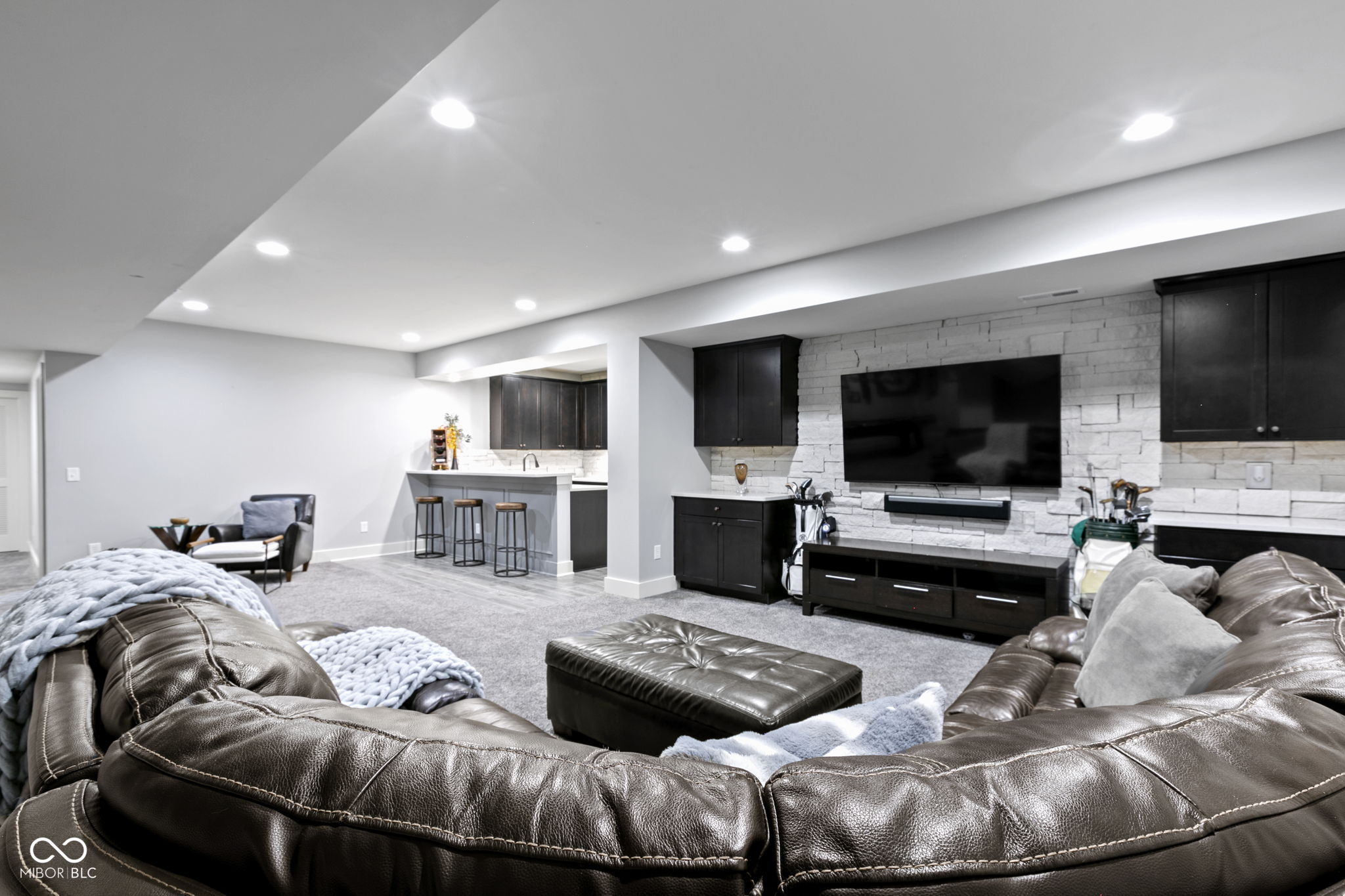13082 Horseferry Road