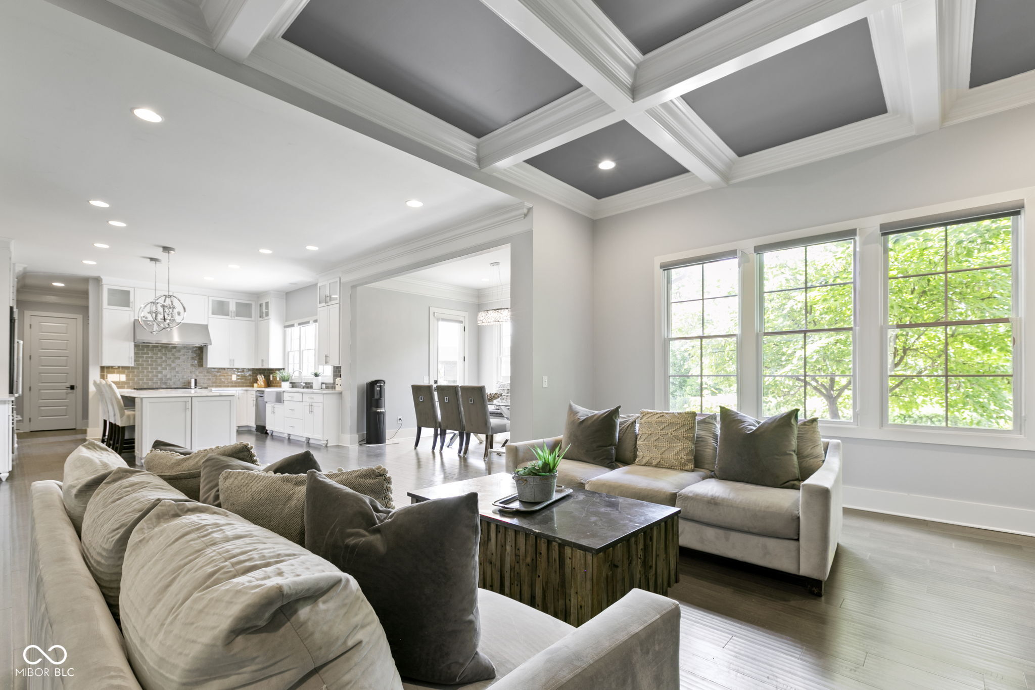 13082 Horseferry Road