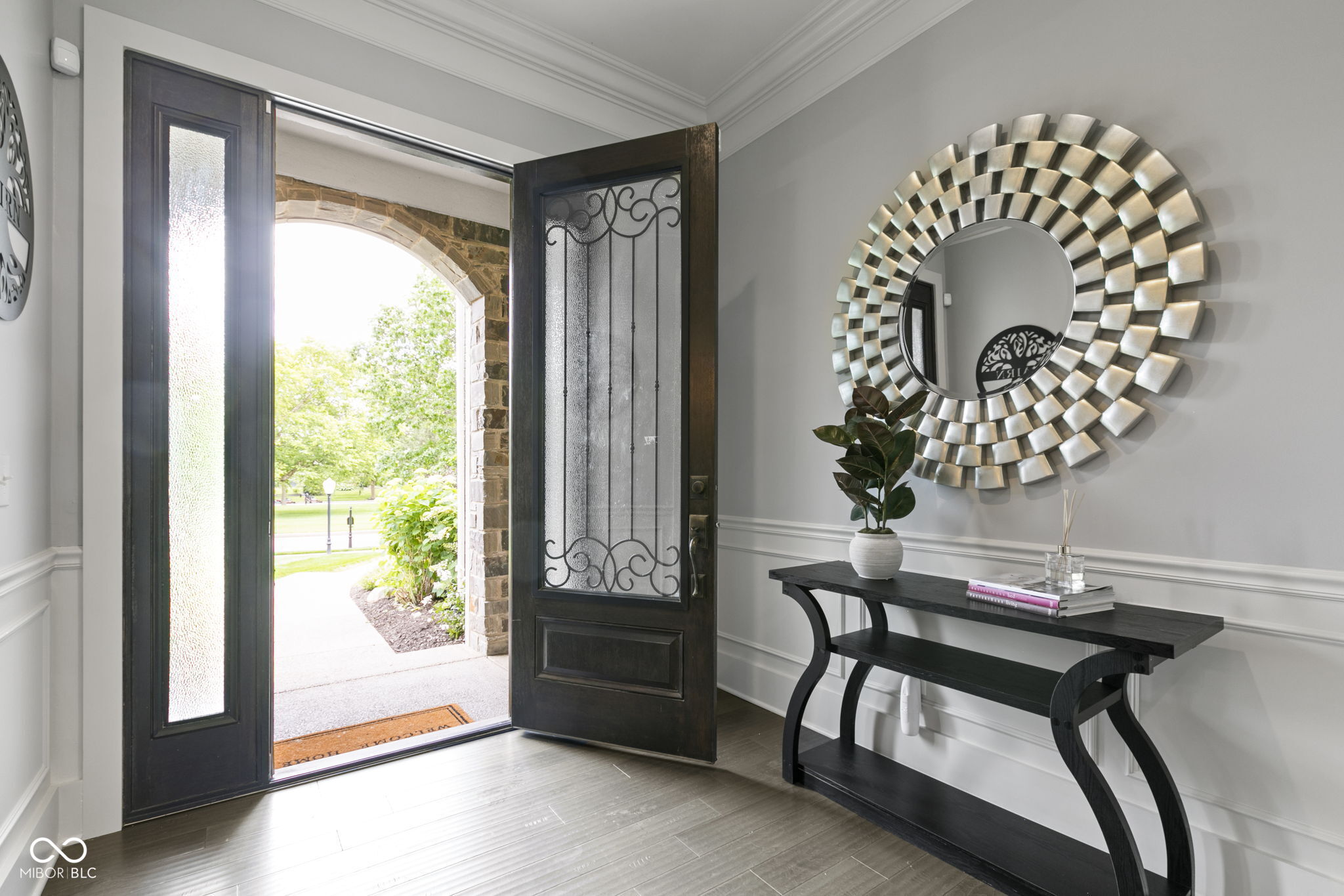 13082 Horseferry Road