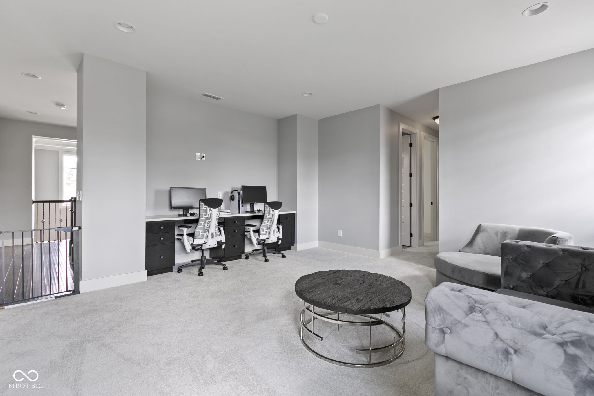 13082 Horseferry Road