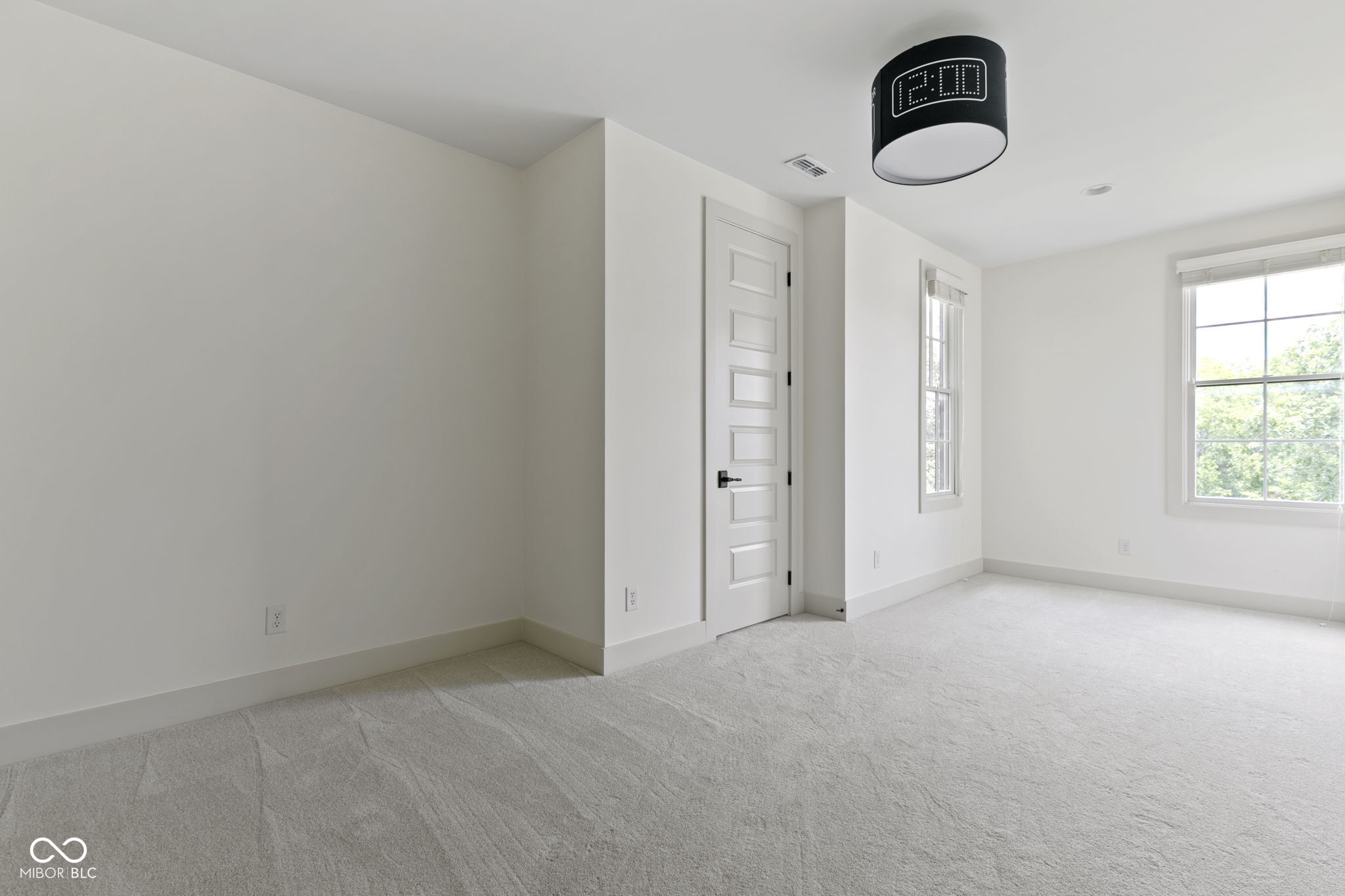 13082 Horseferry Road