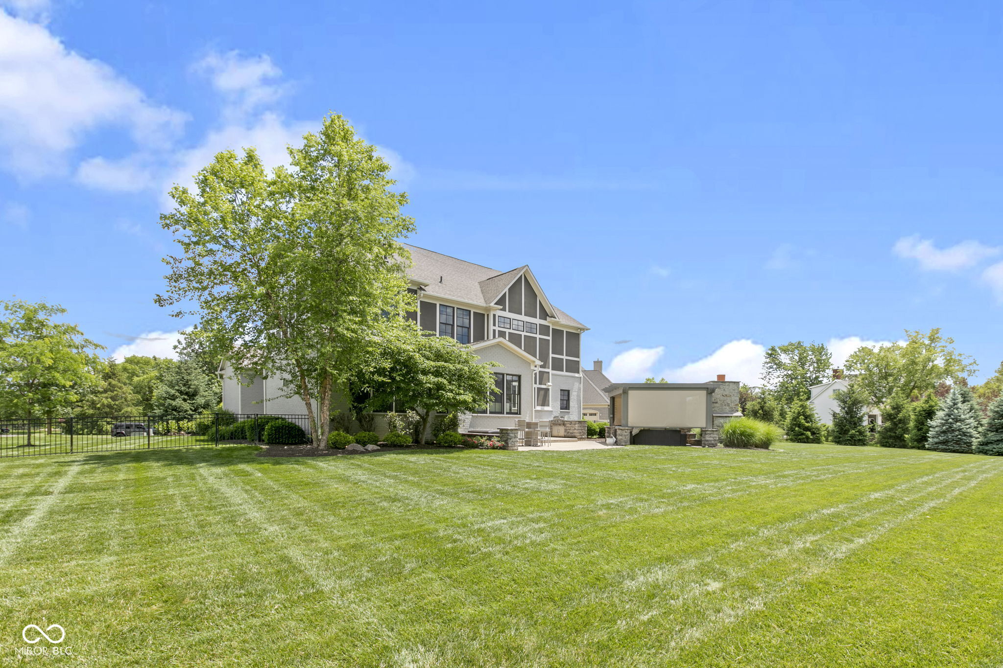 13082 Horseferry Road