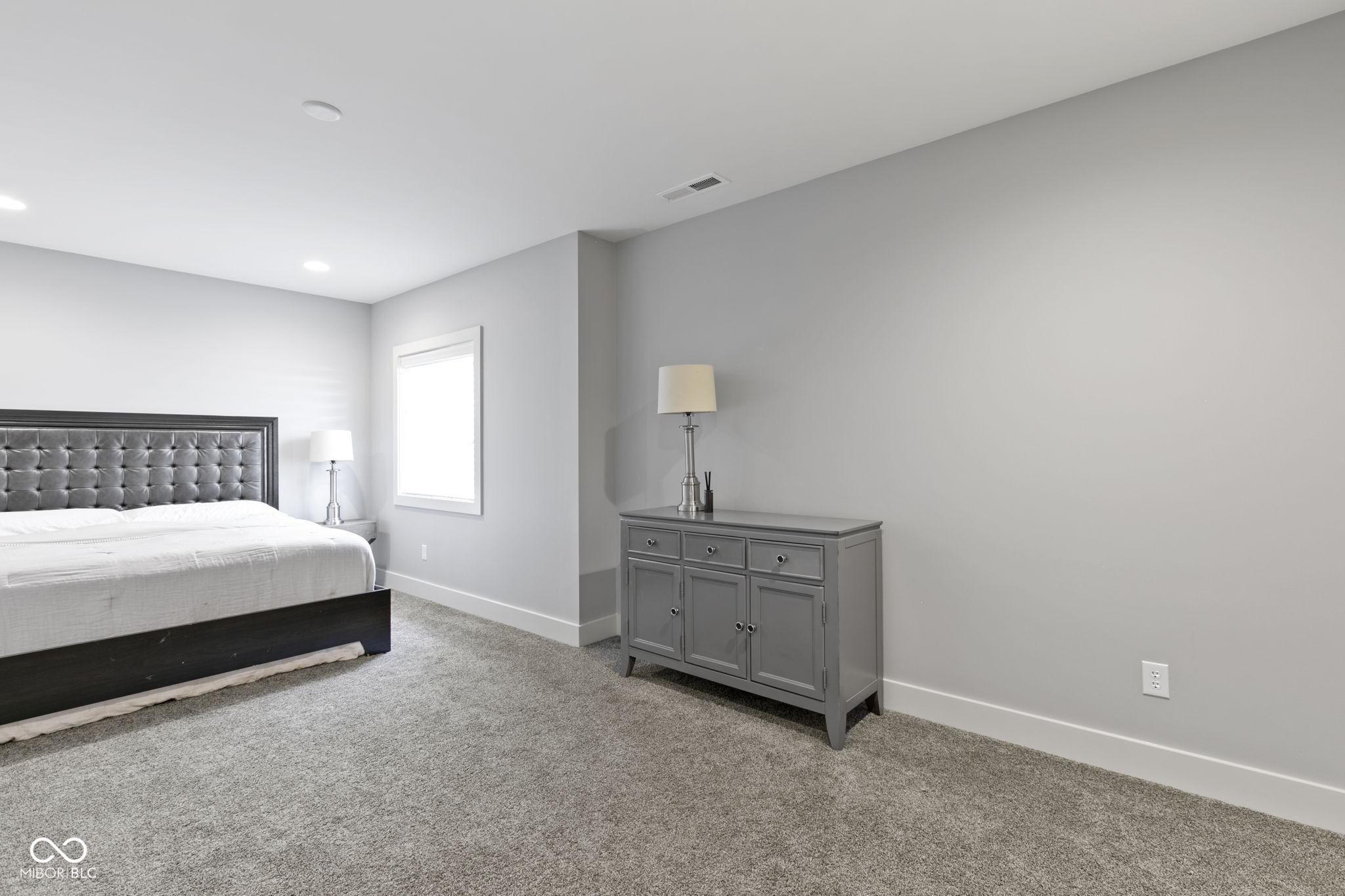 13082 Horseferry Road