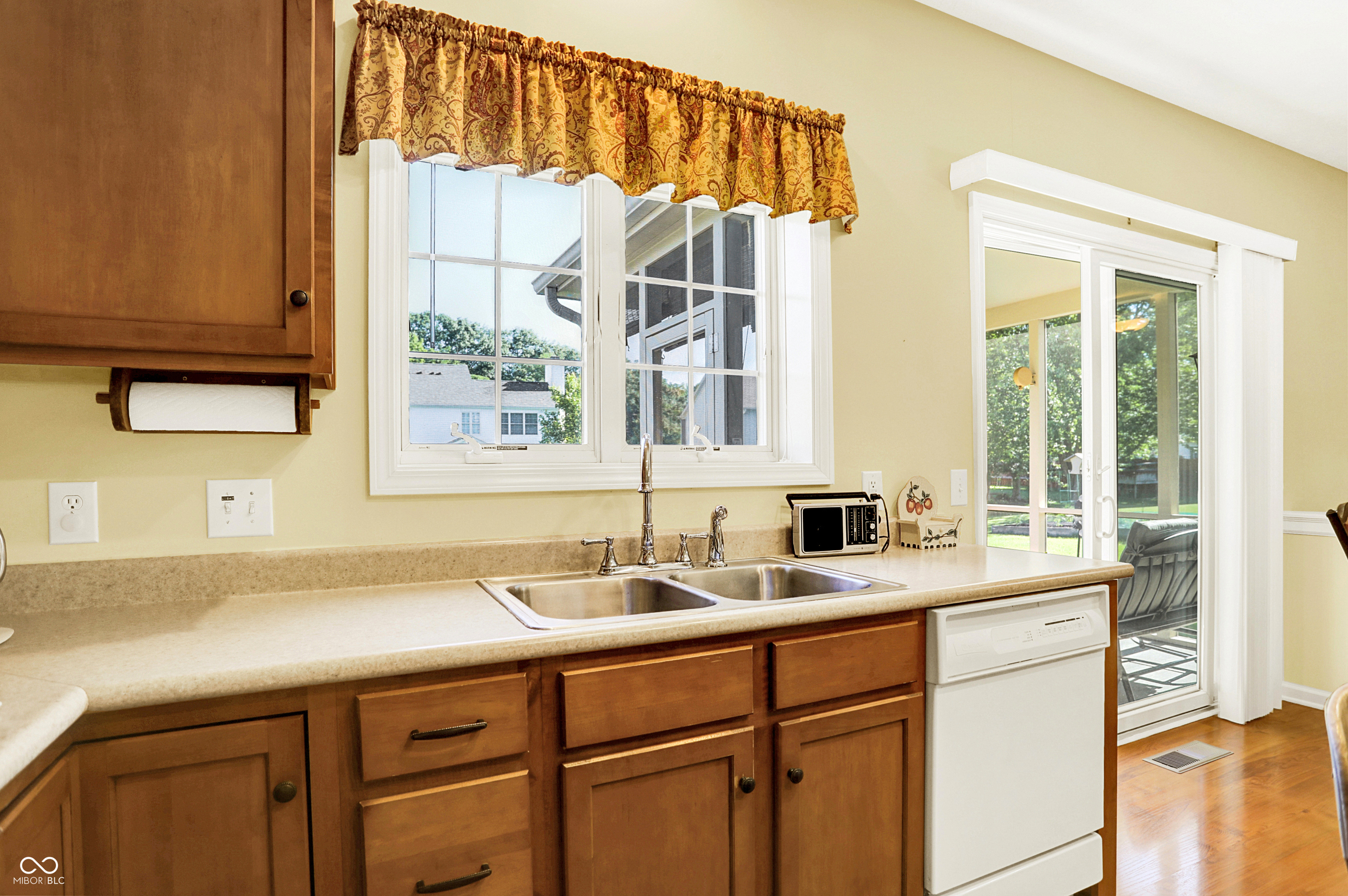 8902 Sommerwood Drive