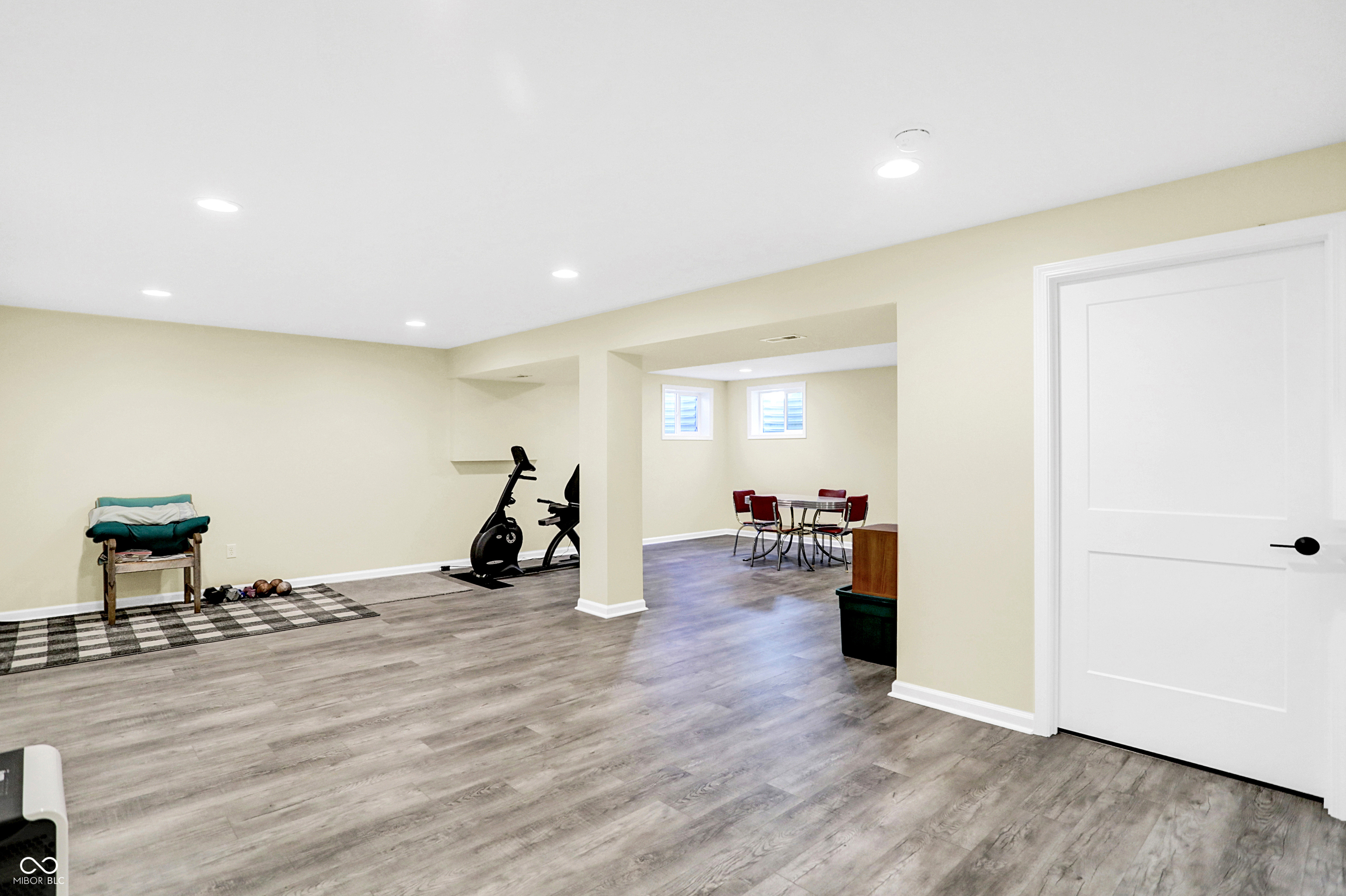 8902 Sommerwood Drive