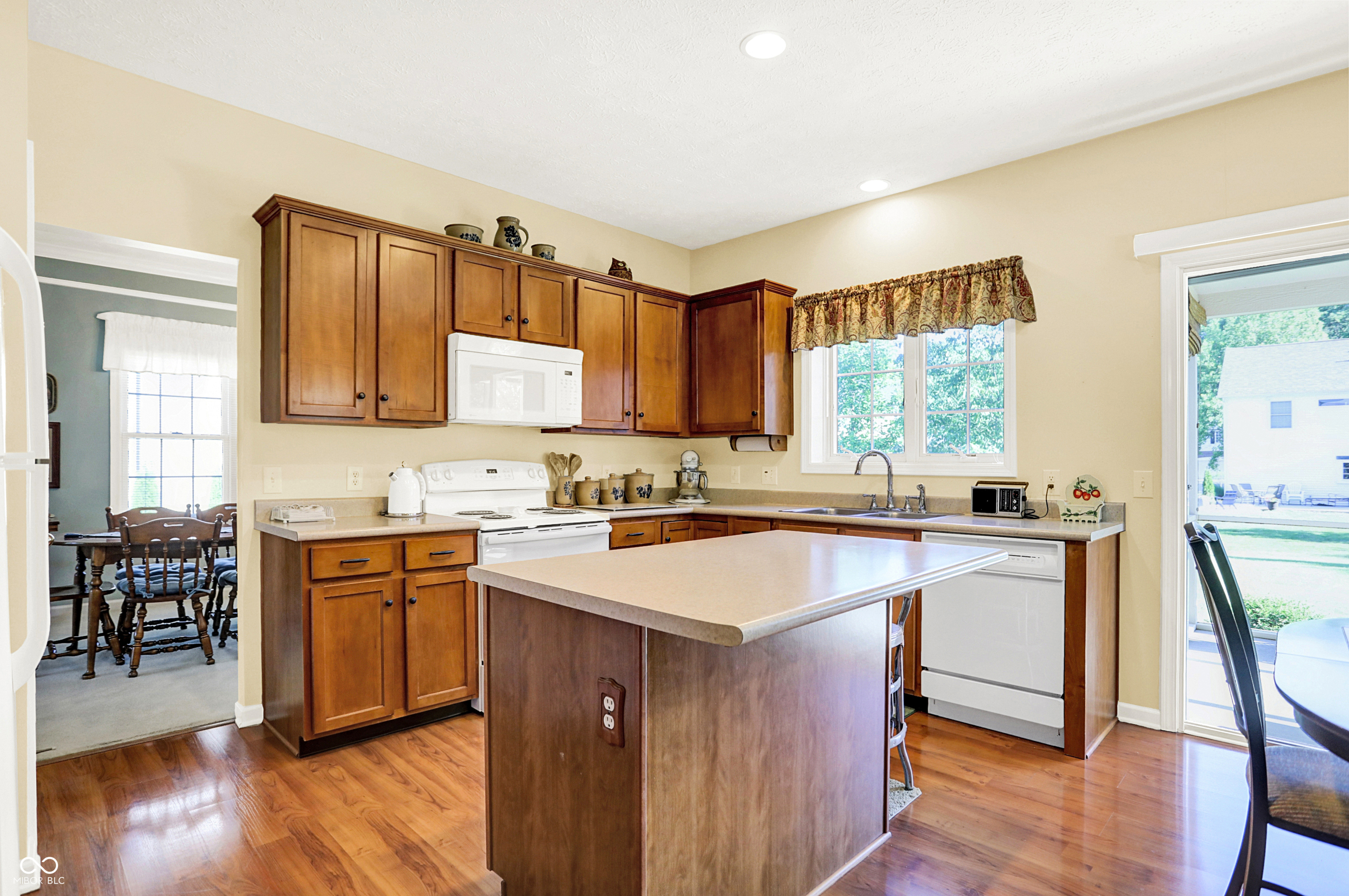 8902 Sommerwood Drive