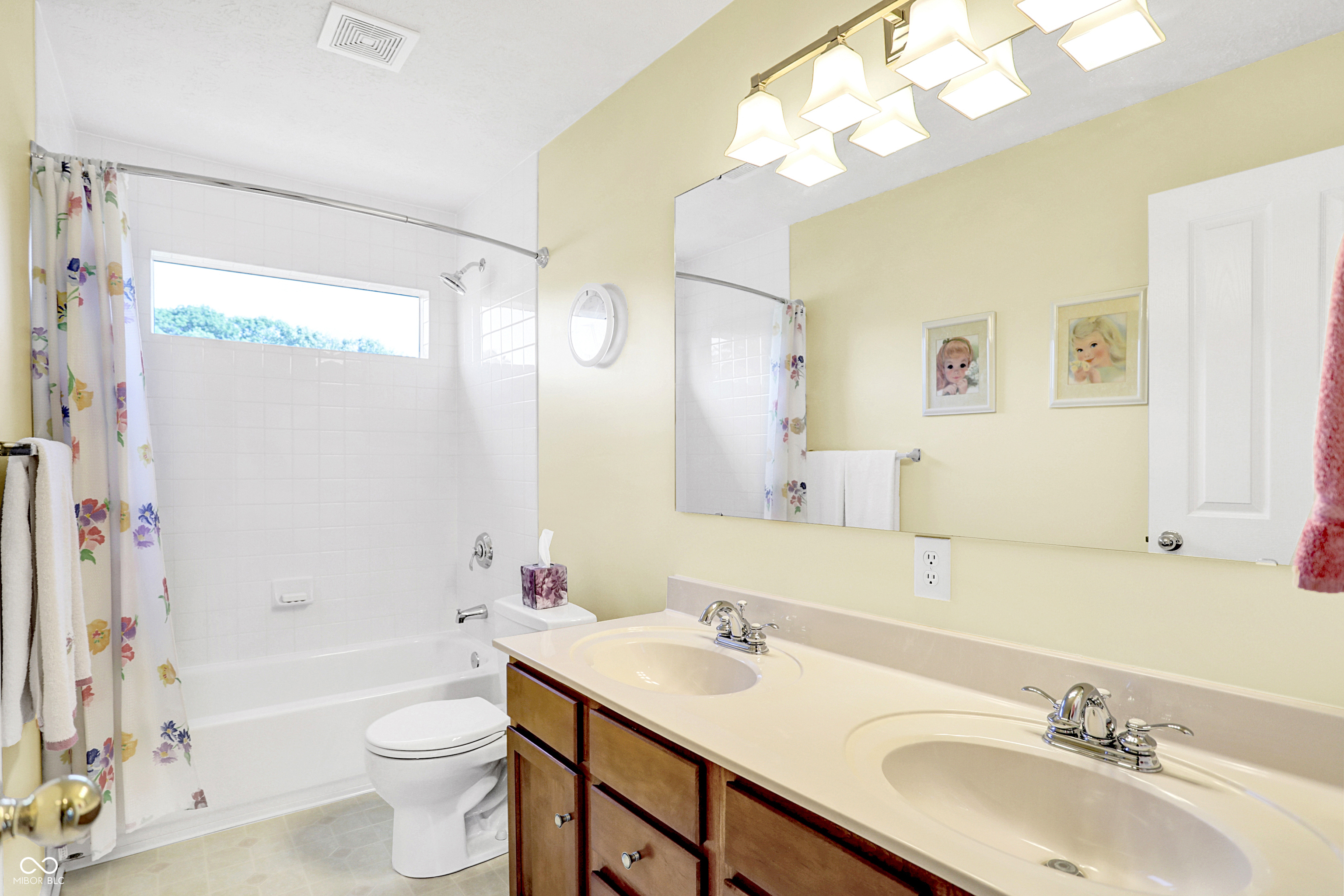 8902 Sommerwood Drive