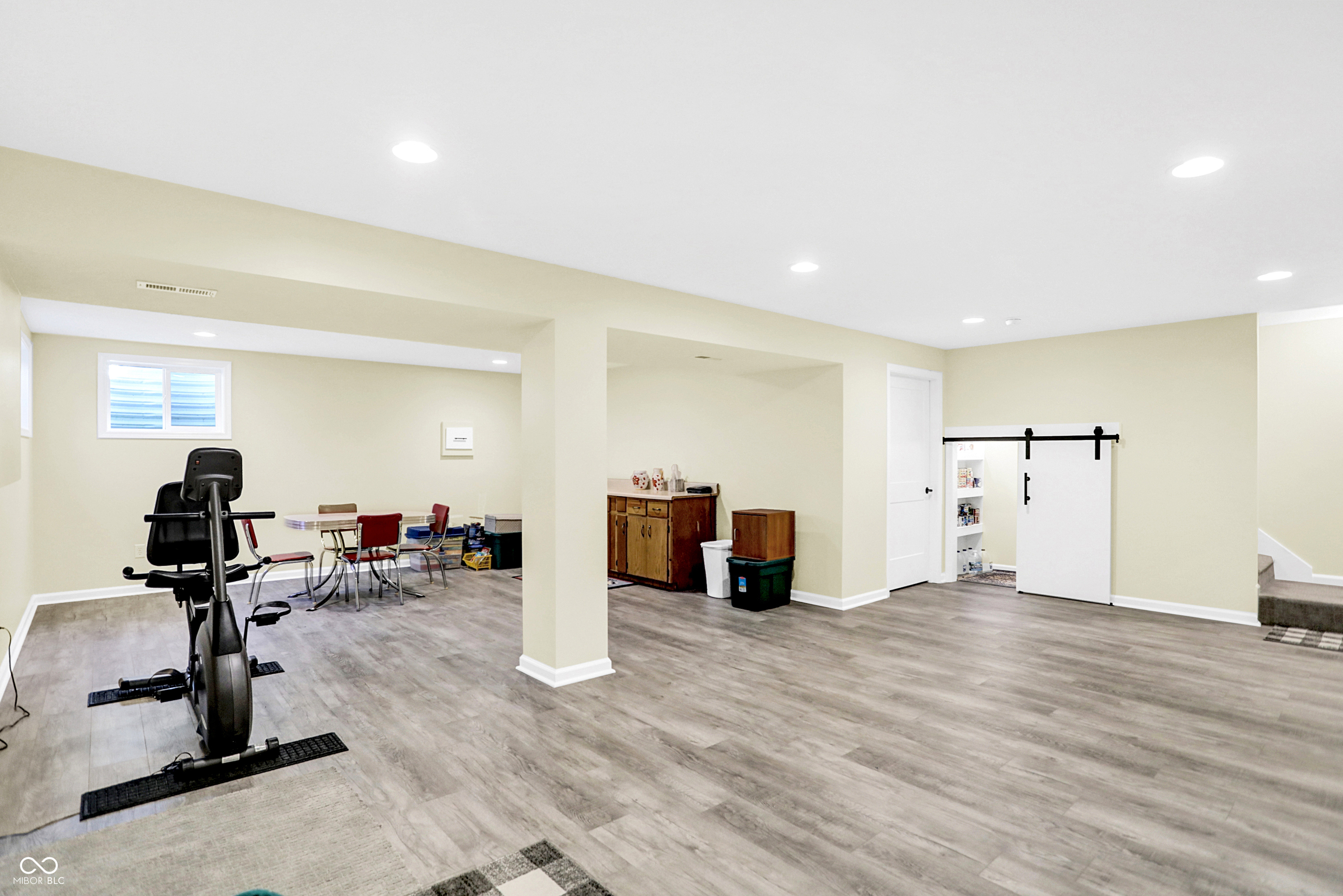 8902 Sommerwood Drive