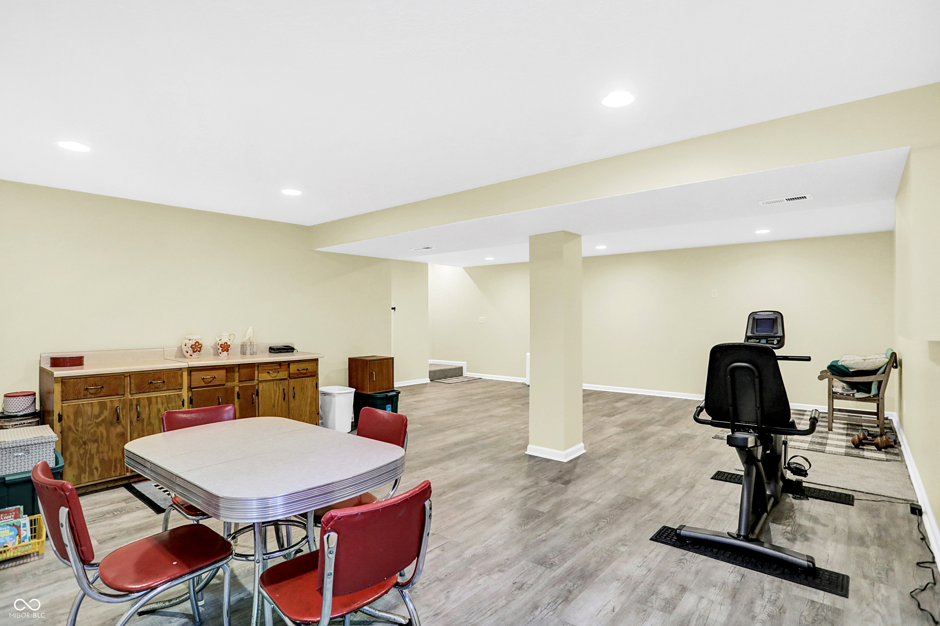 8902 Sommerwood Drive