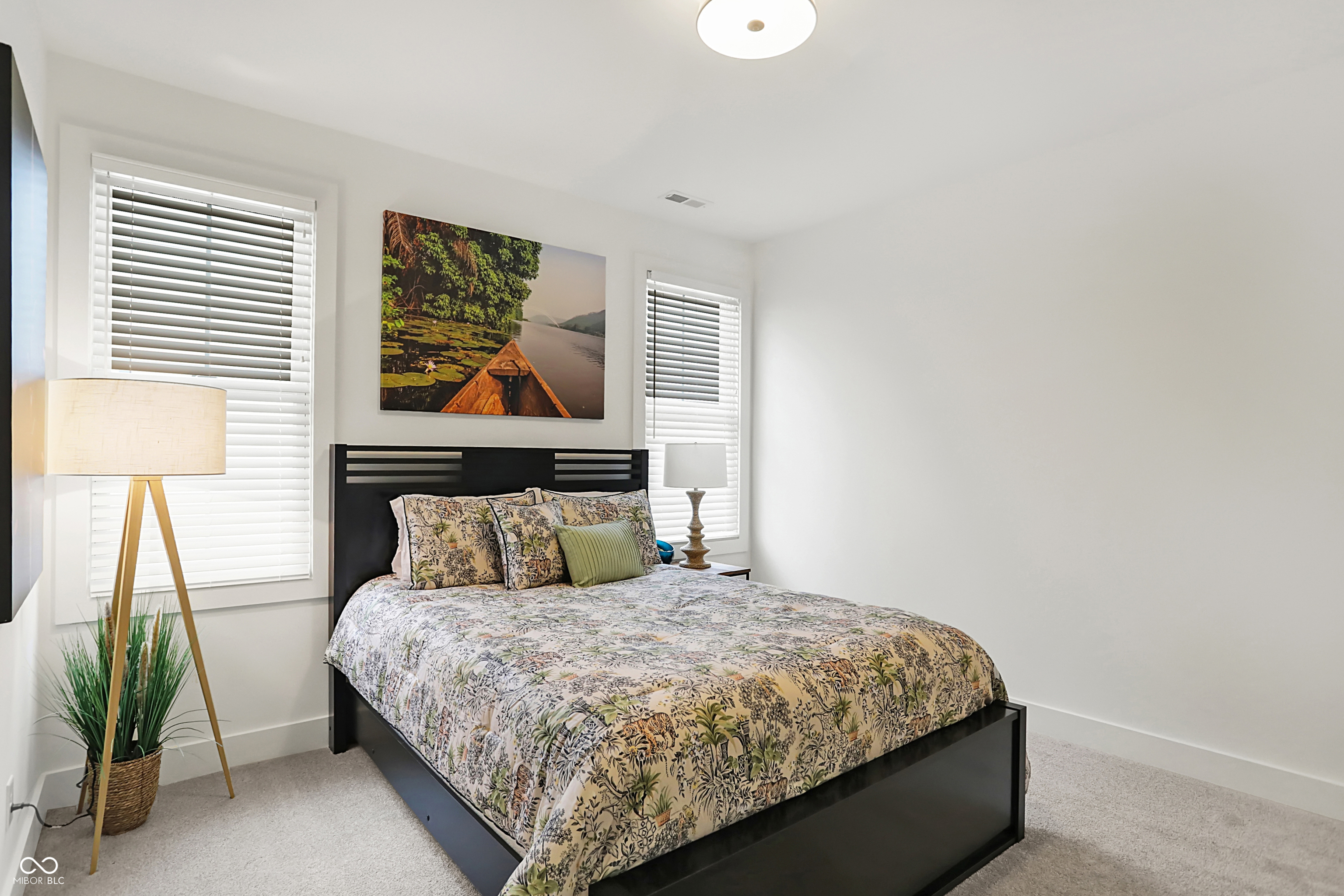 14991 Oak Hollow Lane W