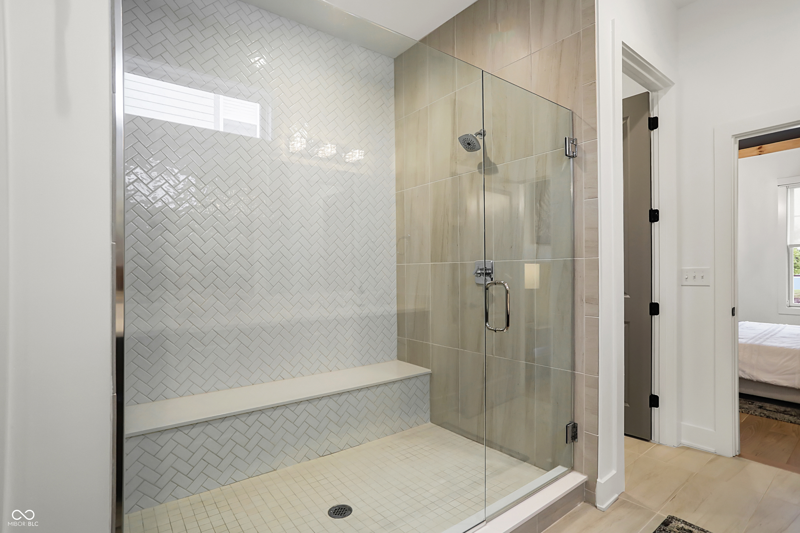 14991 Oak Hollow Lane W