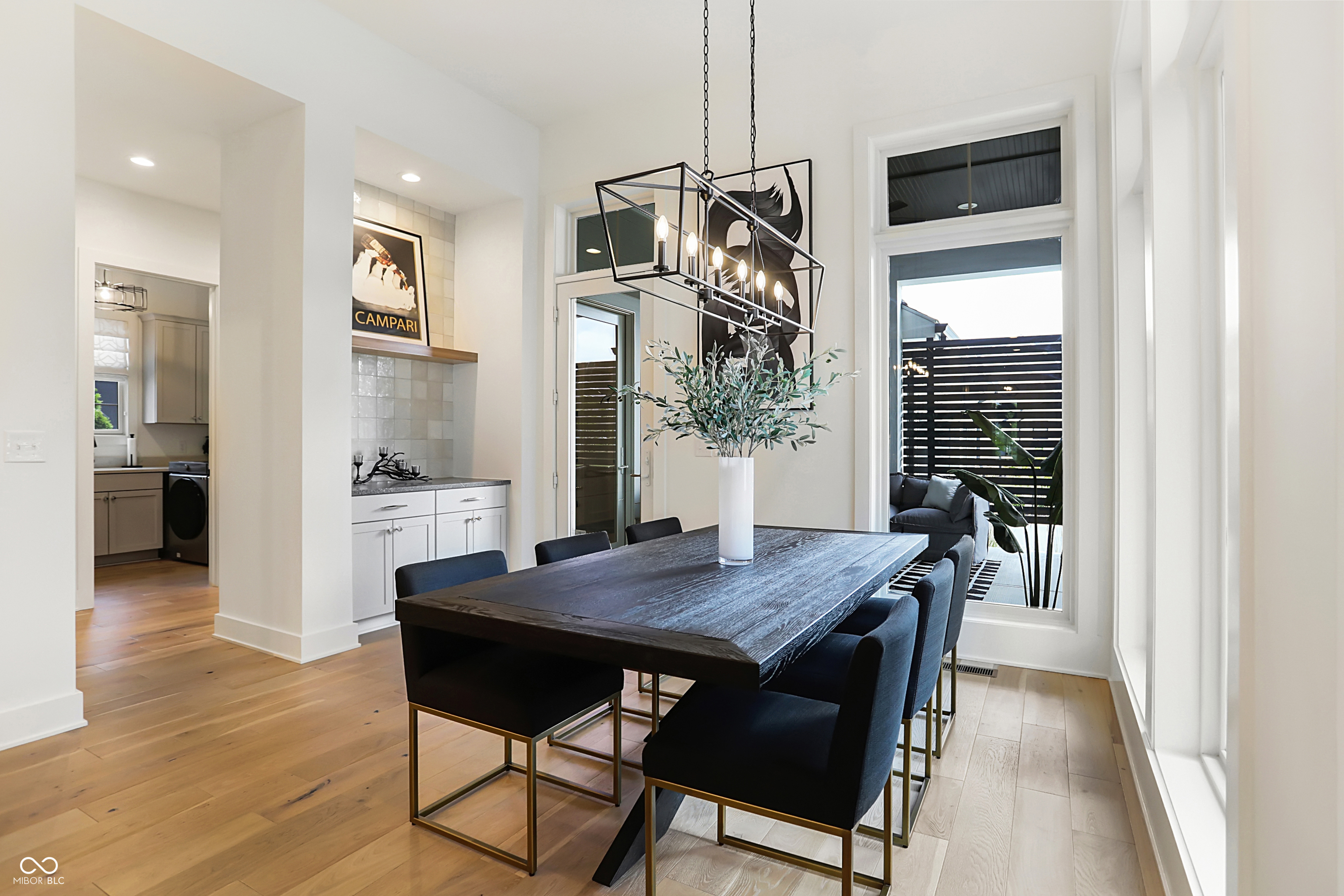 14991 Oak Hollow Lane W