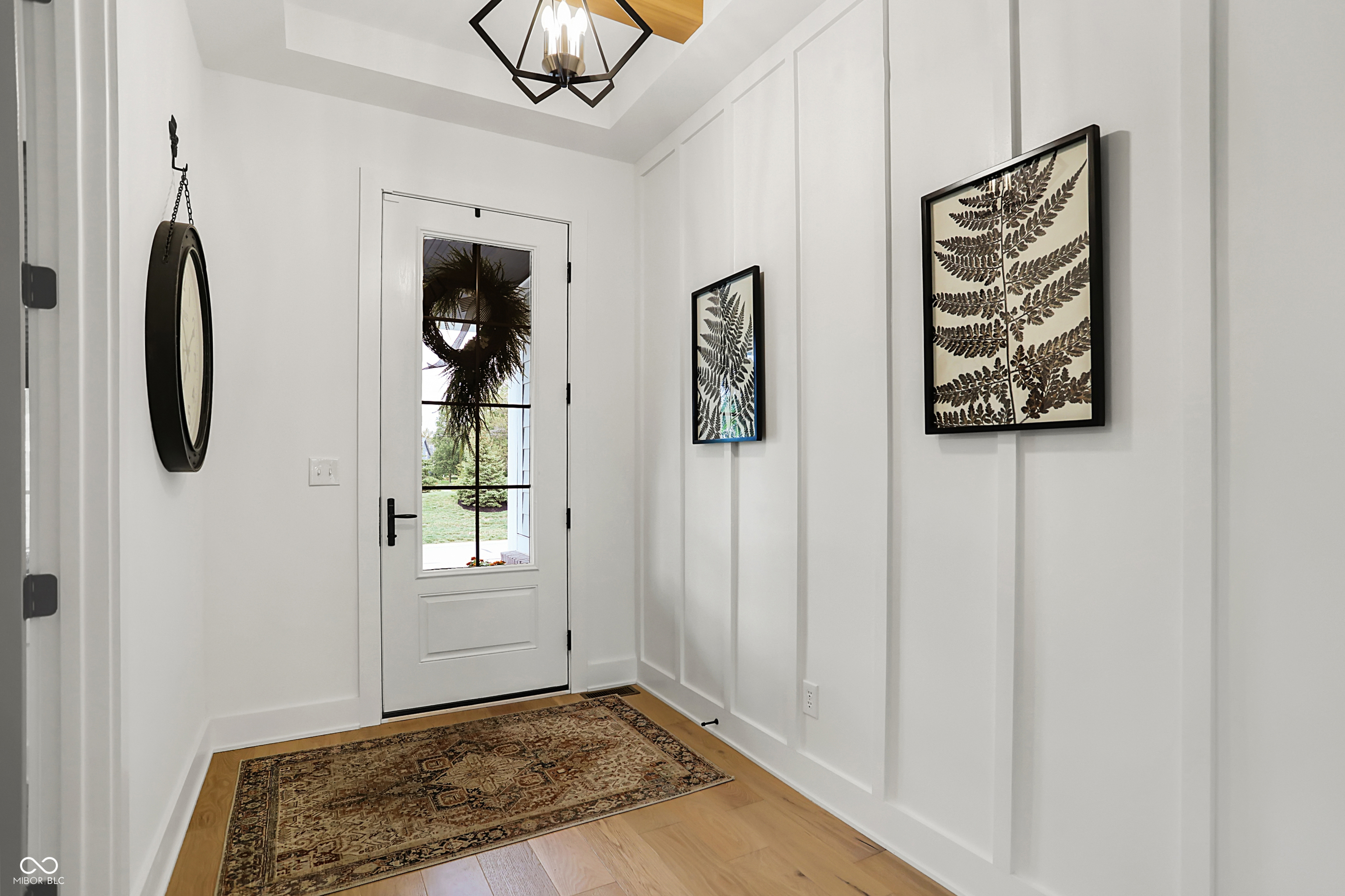 14991 Oak Hollow Lane W