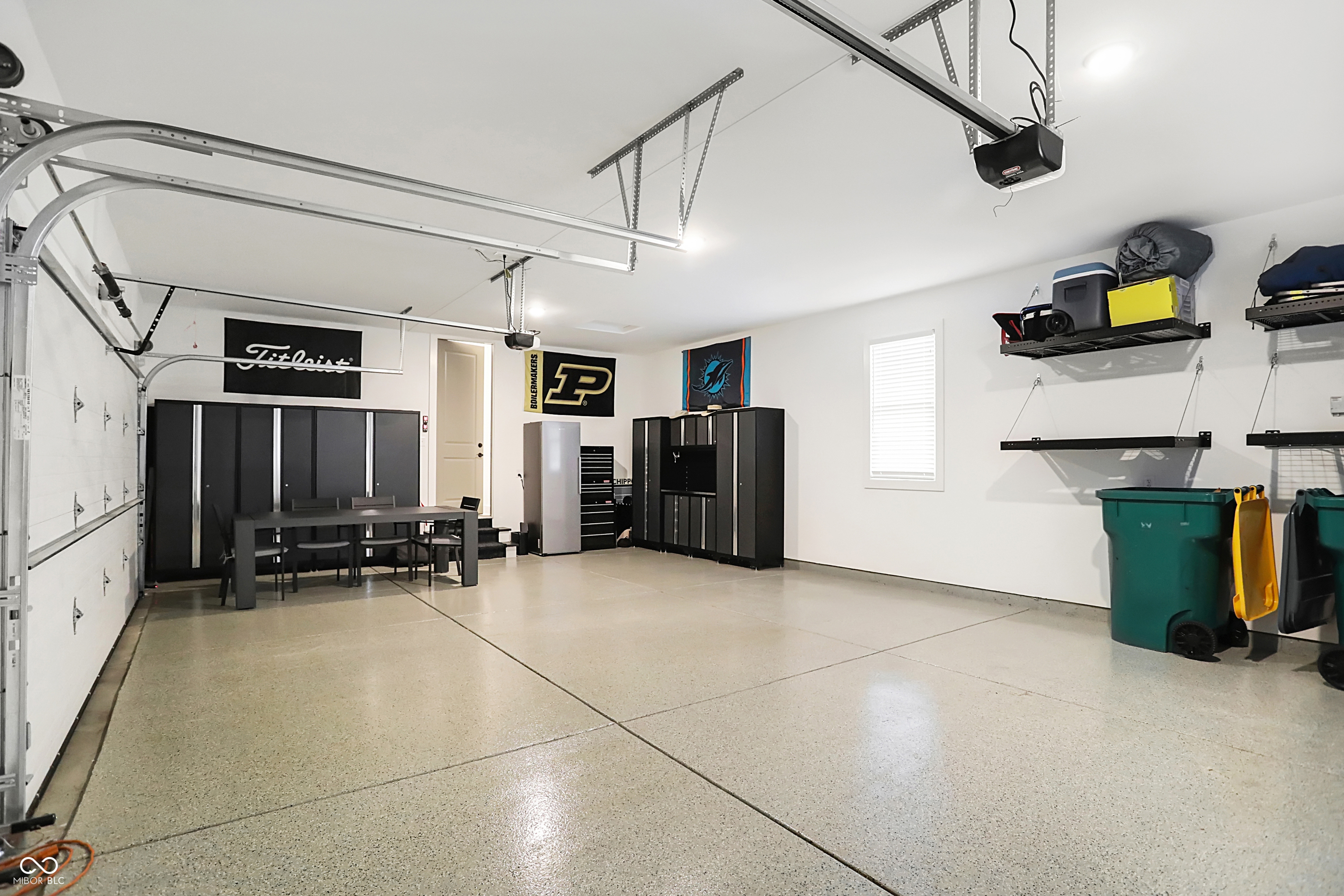 14991 Oak Hollow Lane W