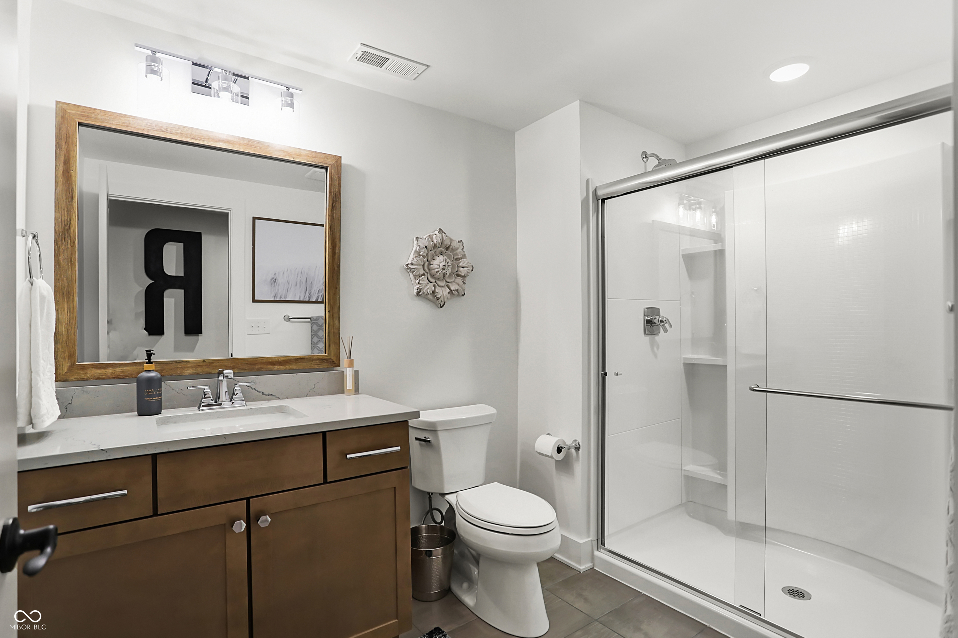 14991 Oak Hollow Lane W