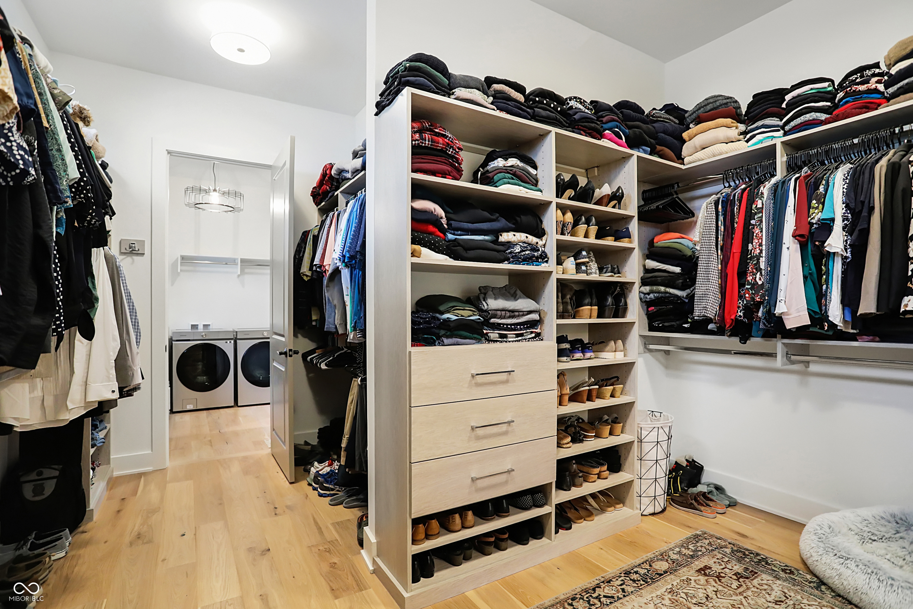 14991 Oak Hollow Lane W