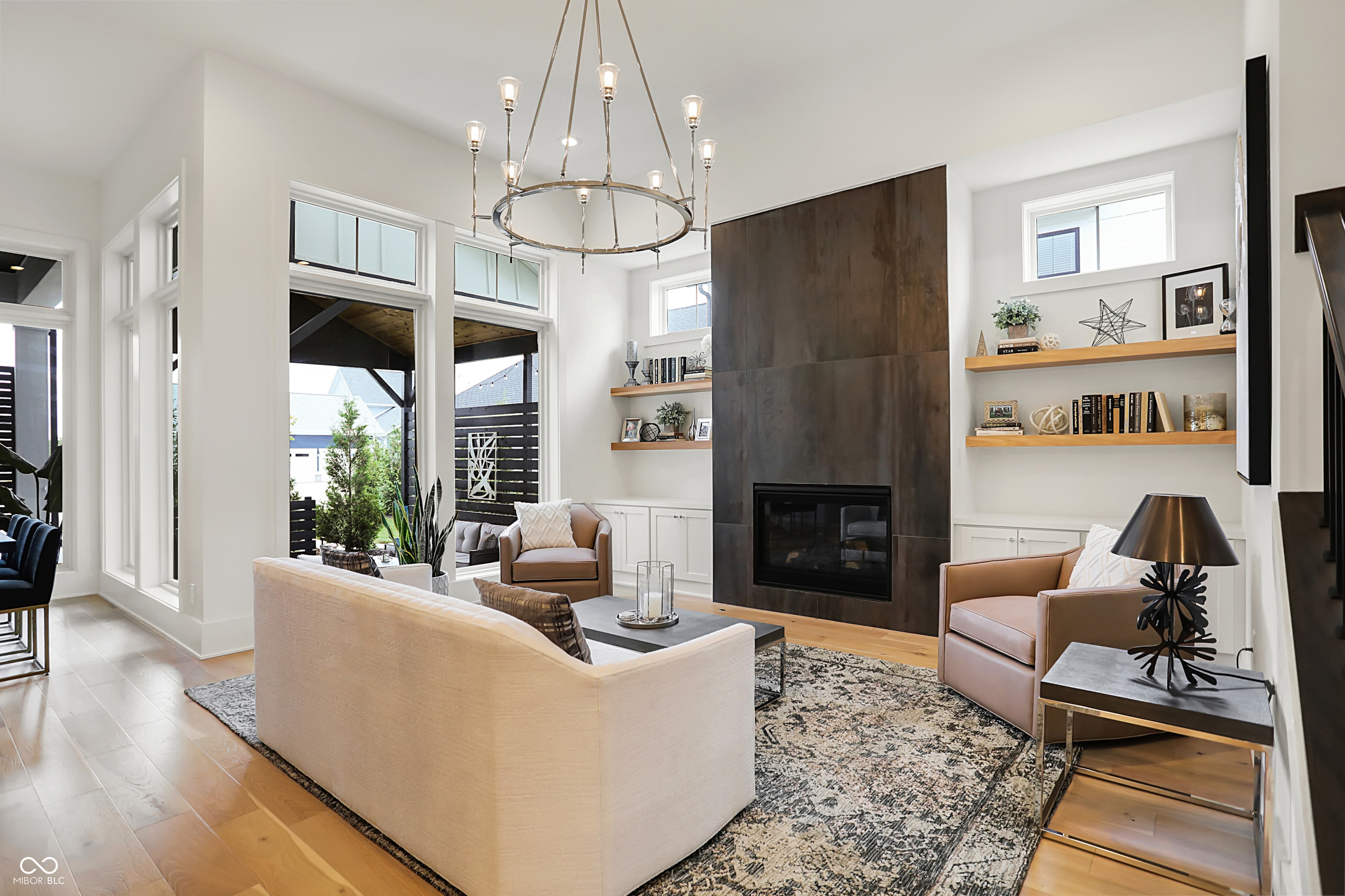 14991 Oak Hollow Lane W