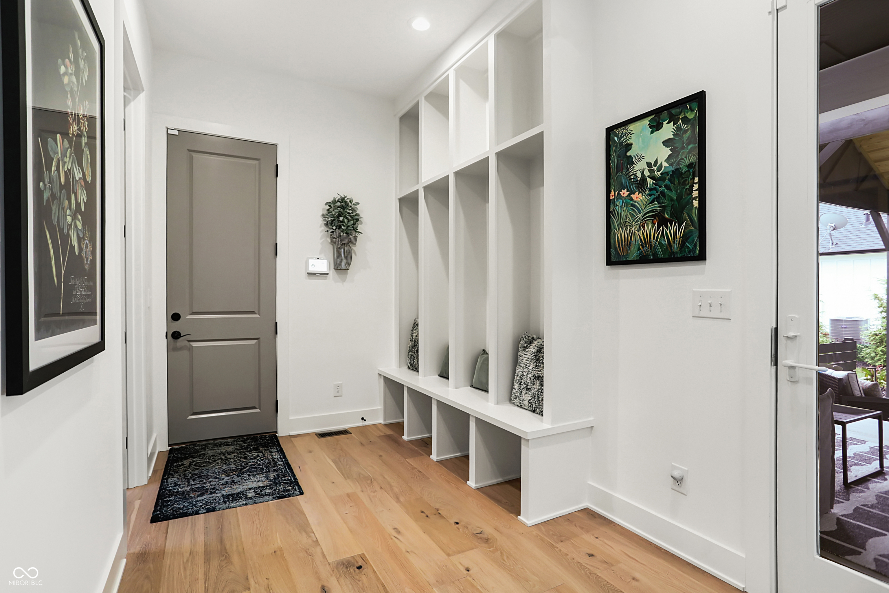 14991 Oak Hollow Lane W