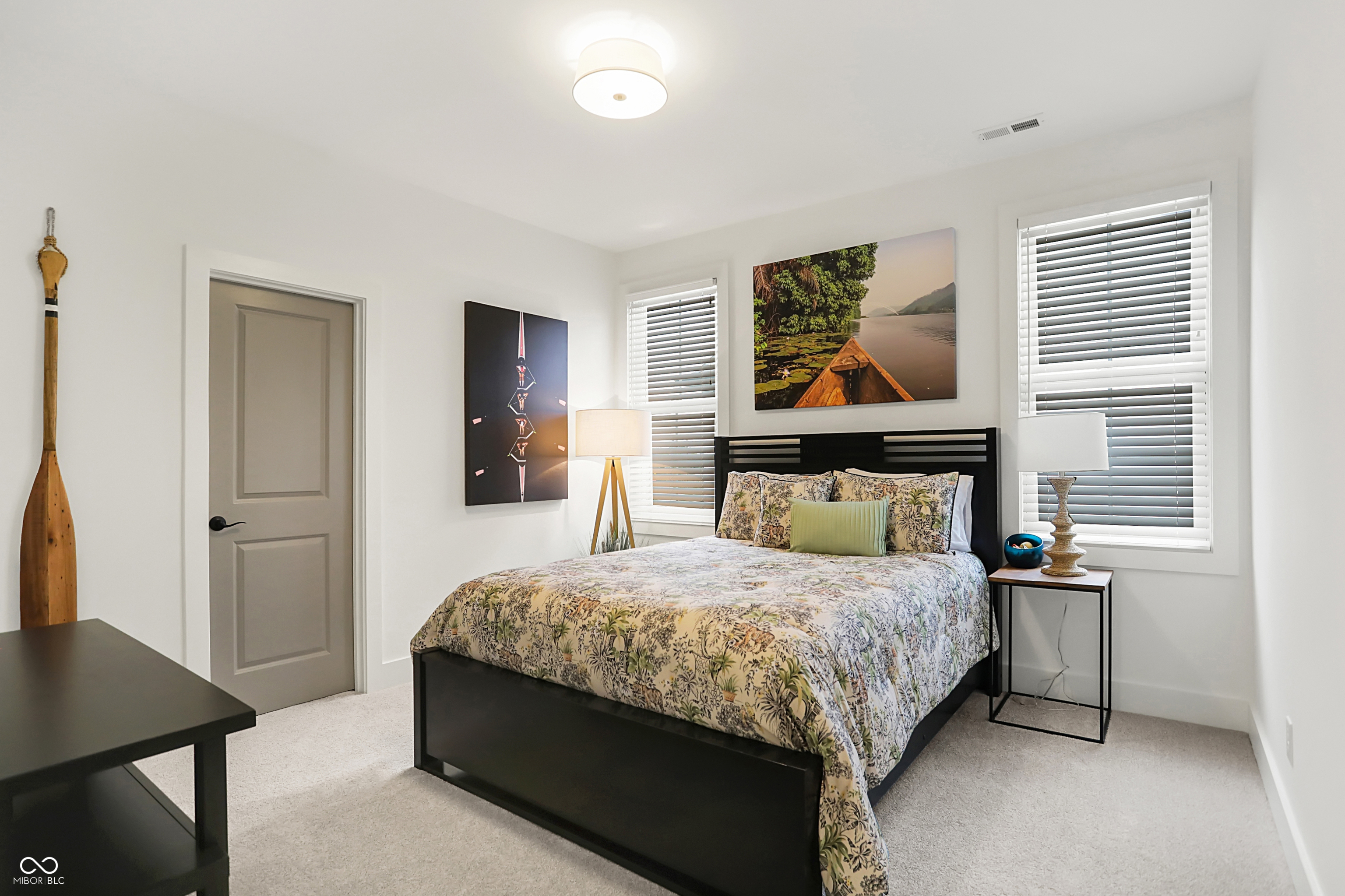 14991 Oak Hollow Lane W