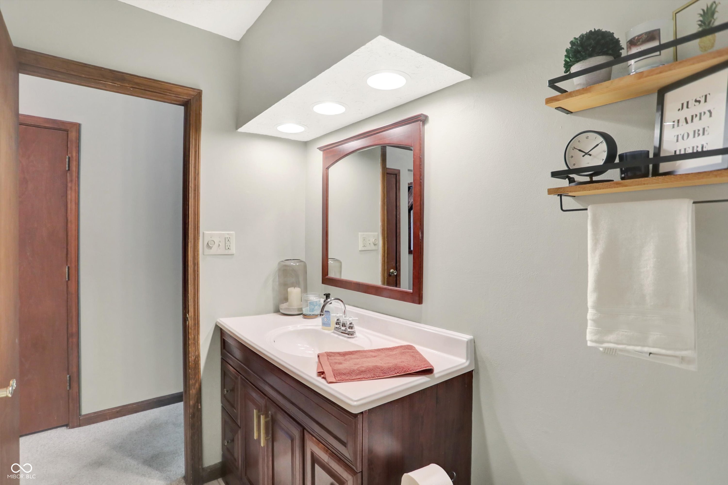 19265 Edgewood Court