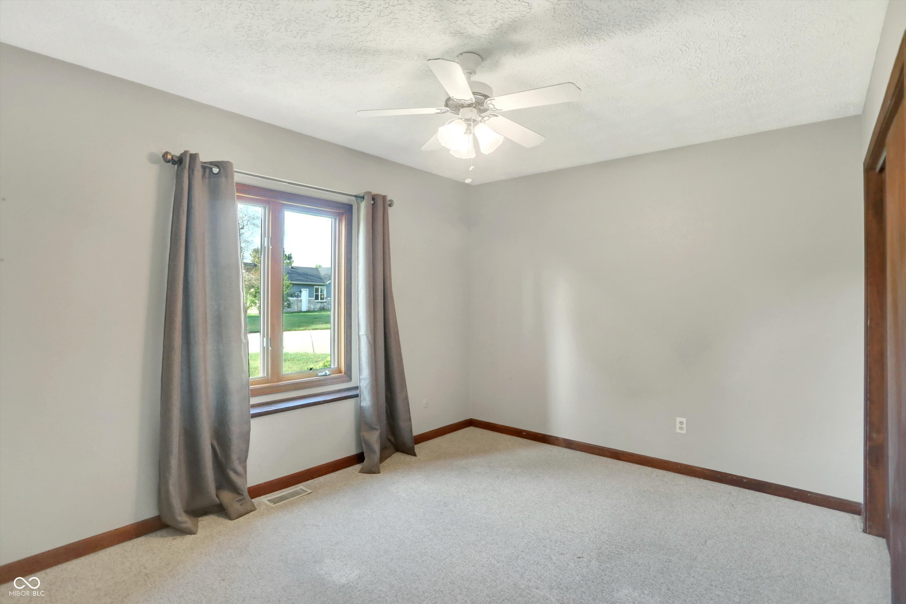 19265 Edgewood Court