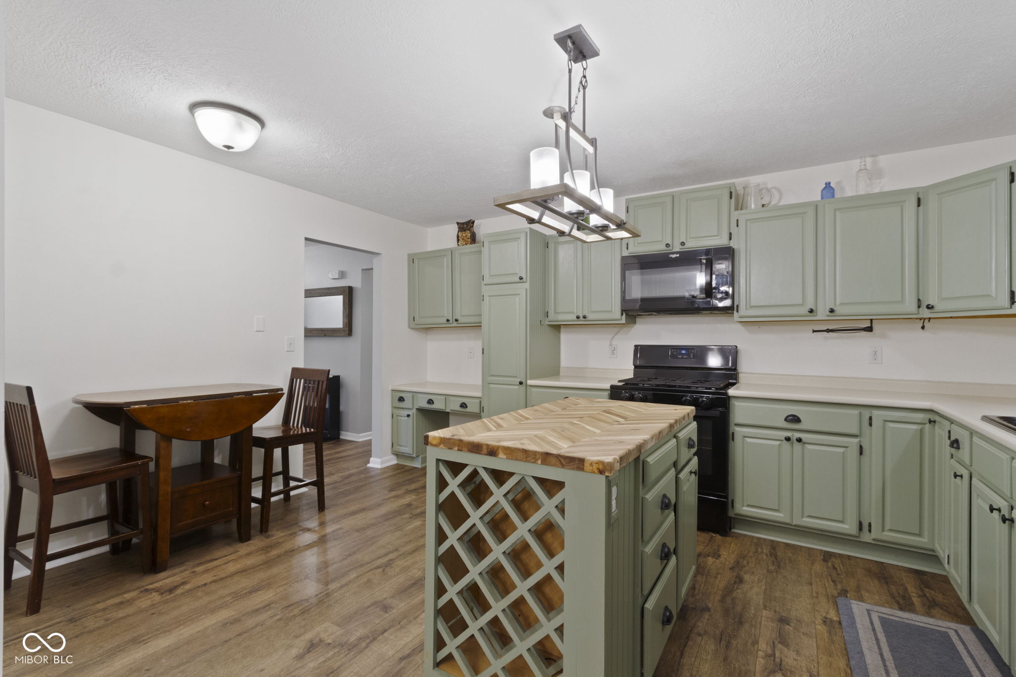 11444 Ralston Avenue