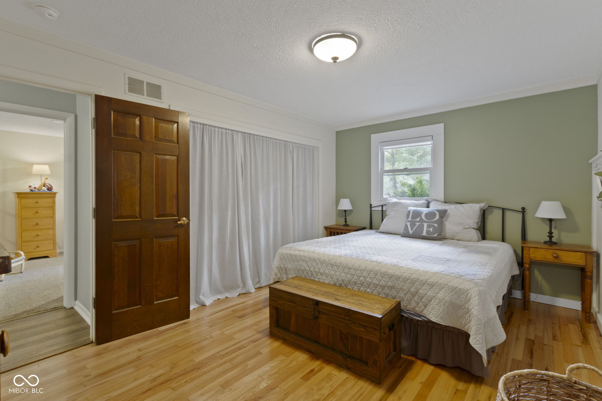 11444 Ralston Avenue