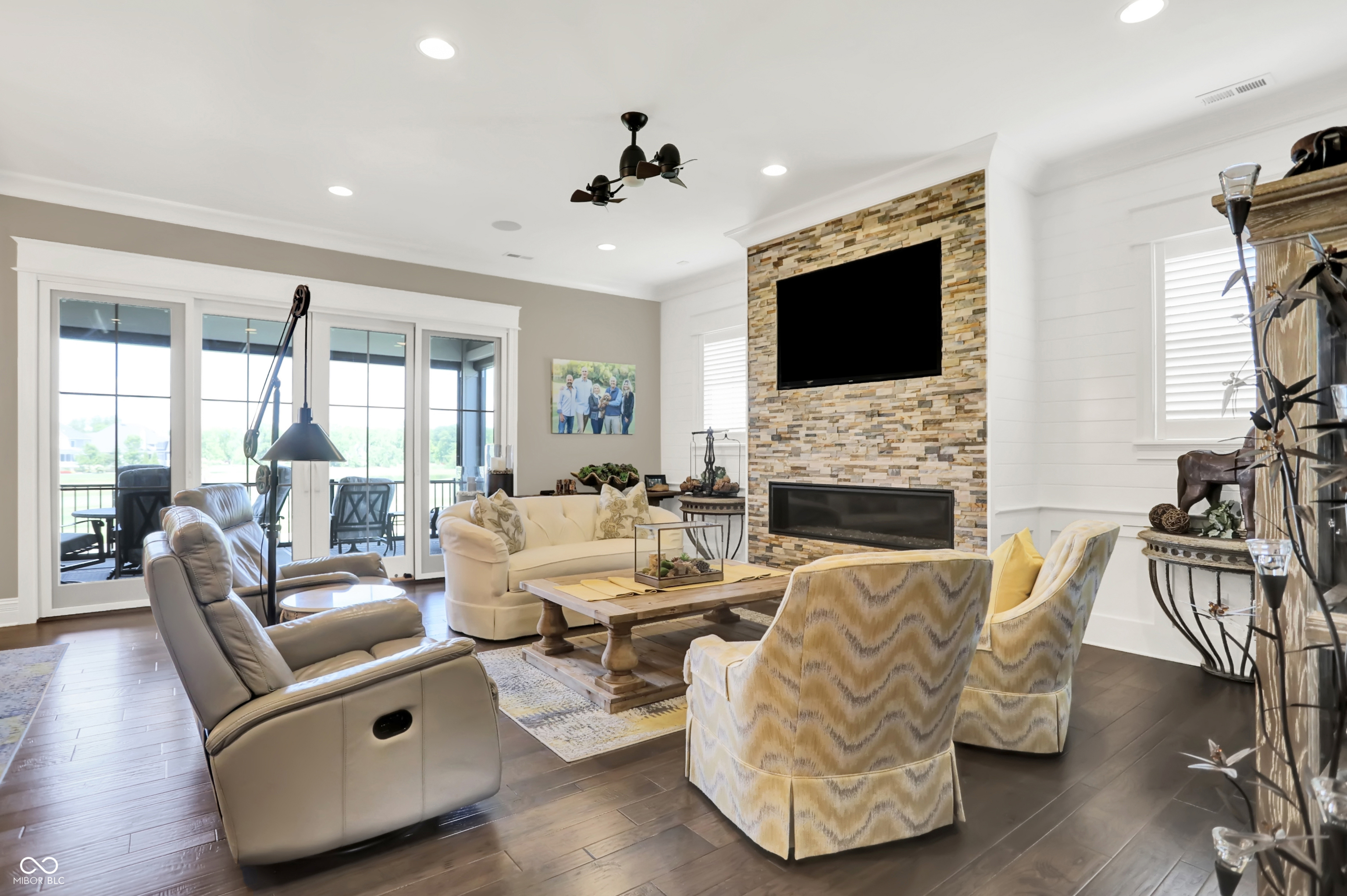 364 Chatham Hills Boulevard