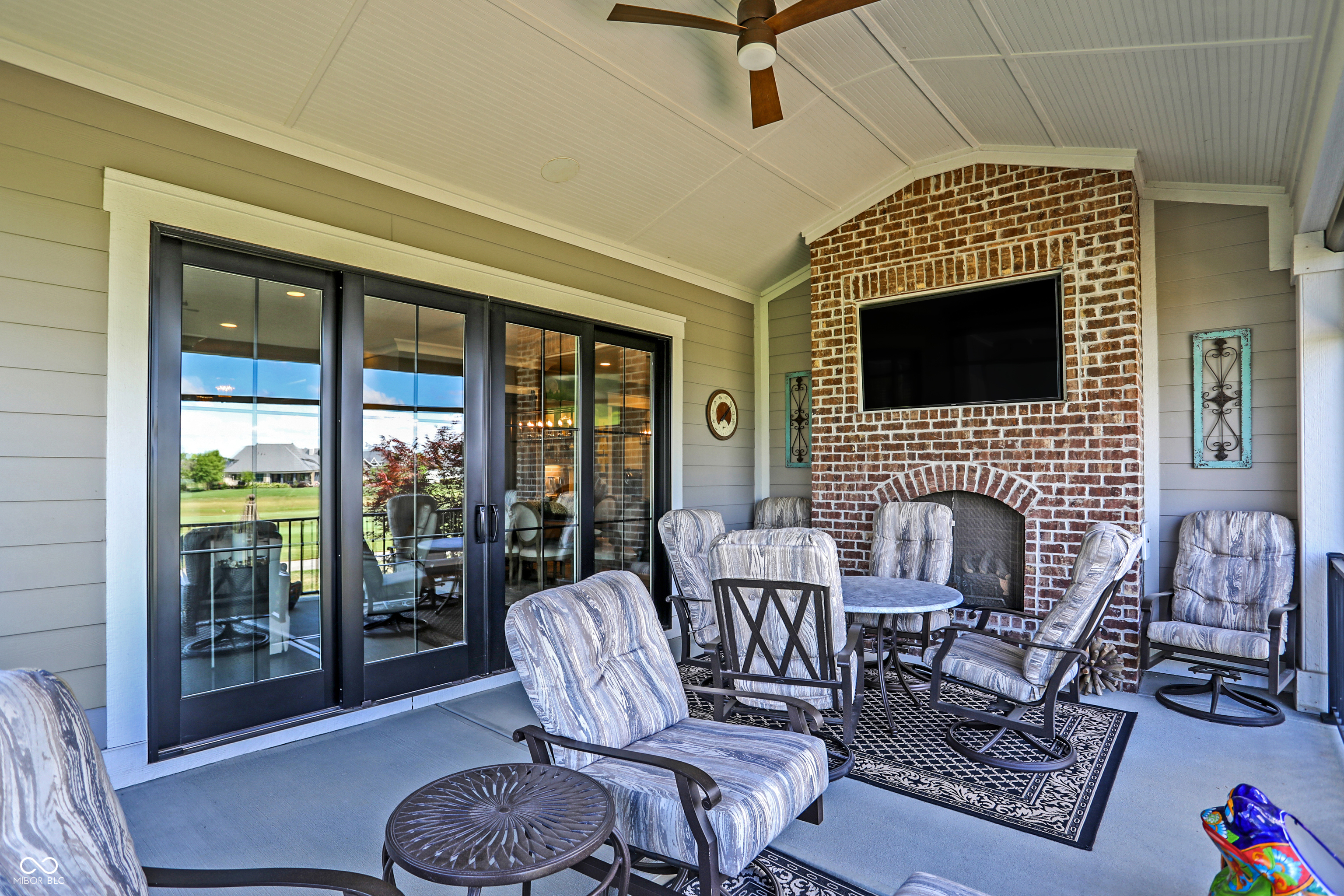 364 Chatham Hills Boulevard