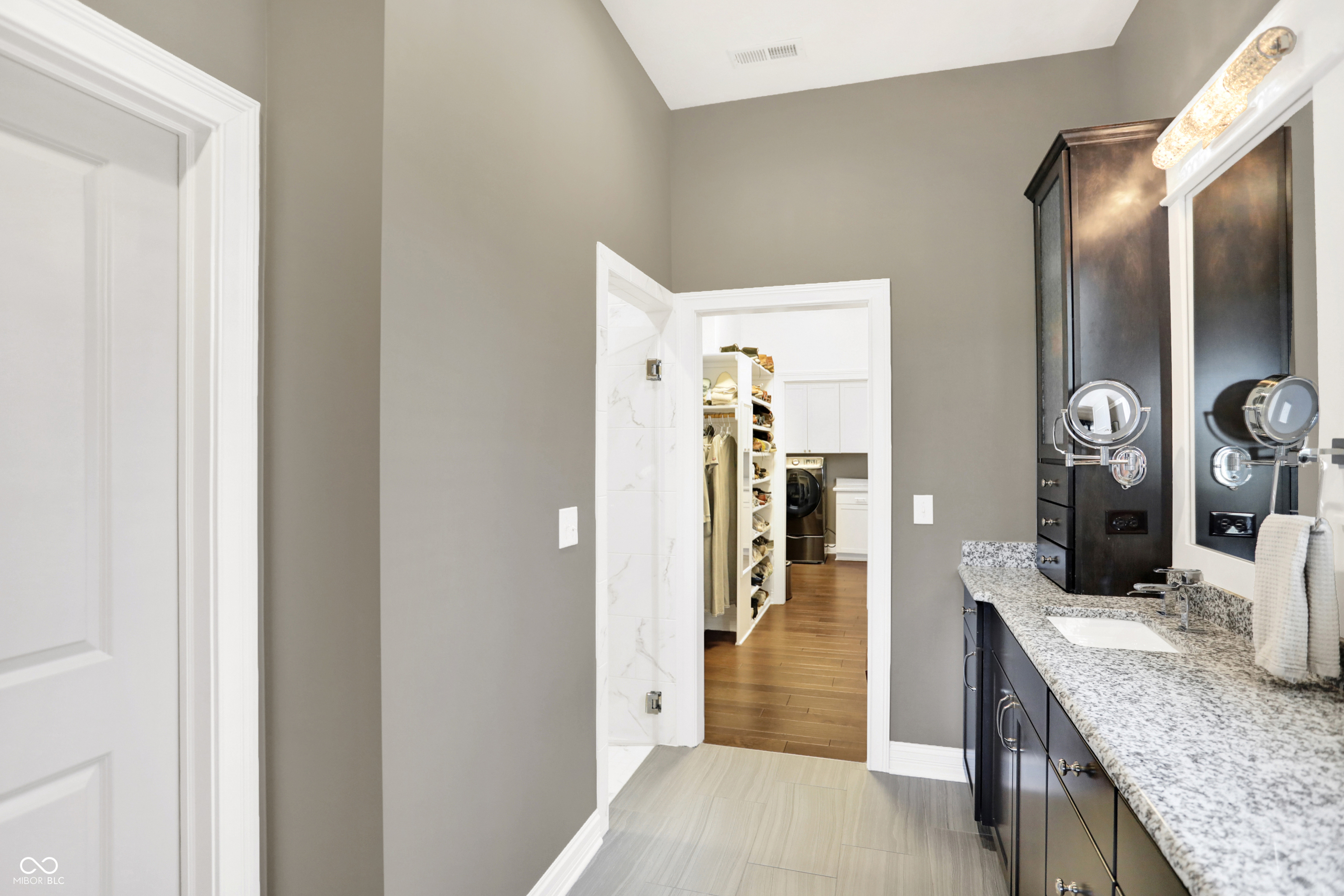 364 Chatham Hills Boulevard