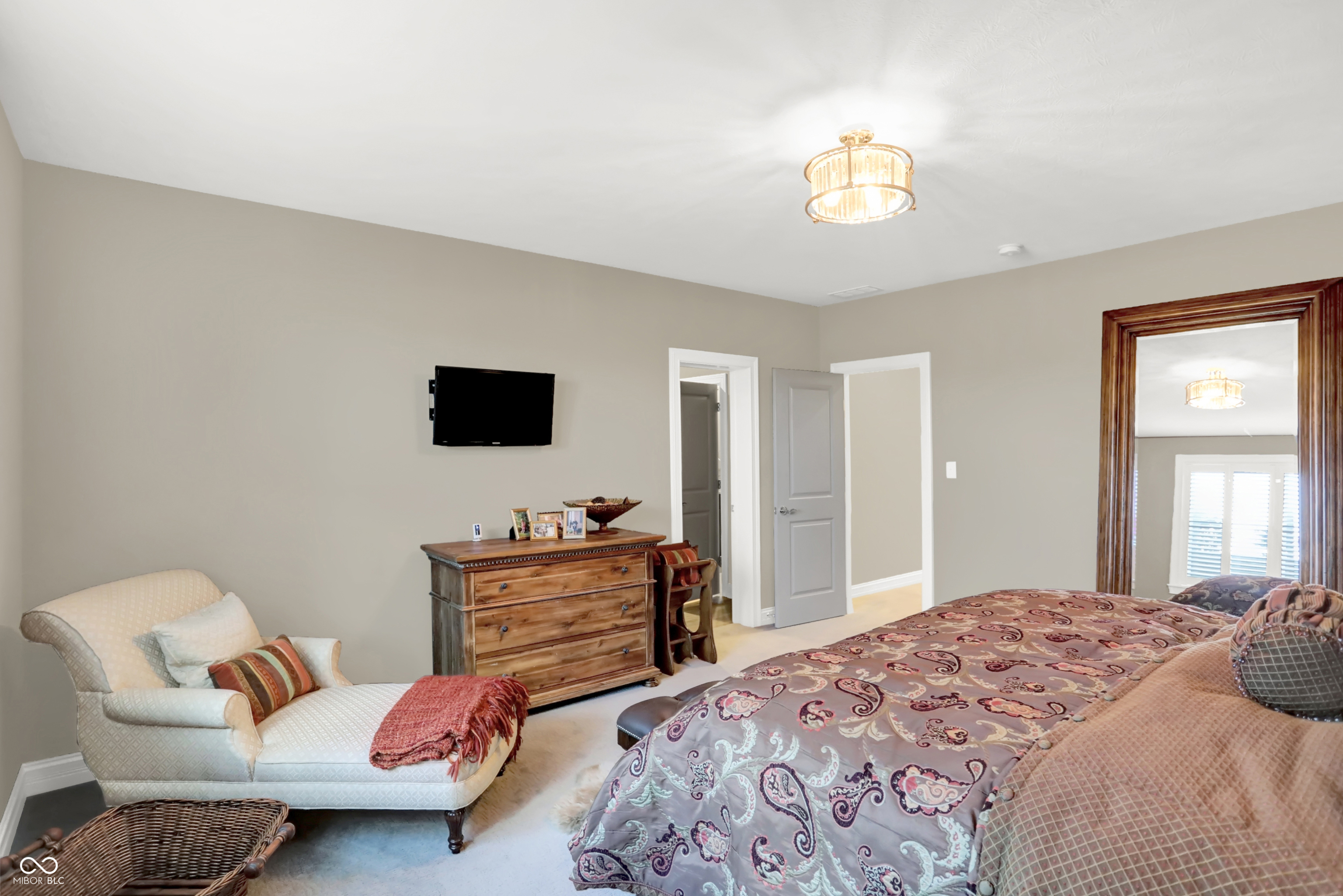 364 Chatham Hills Boulevard