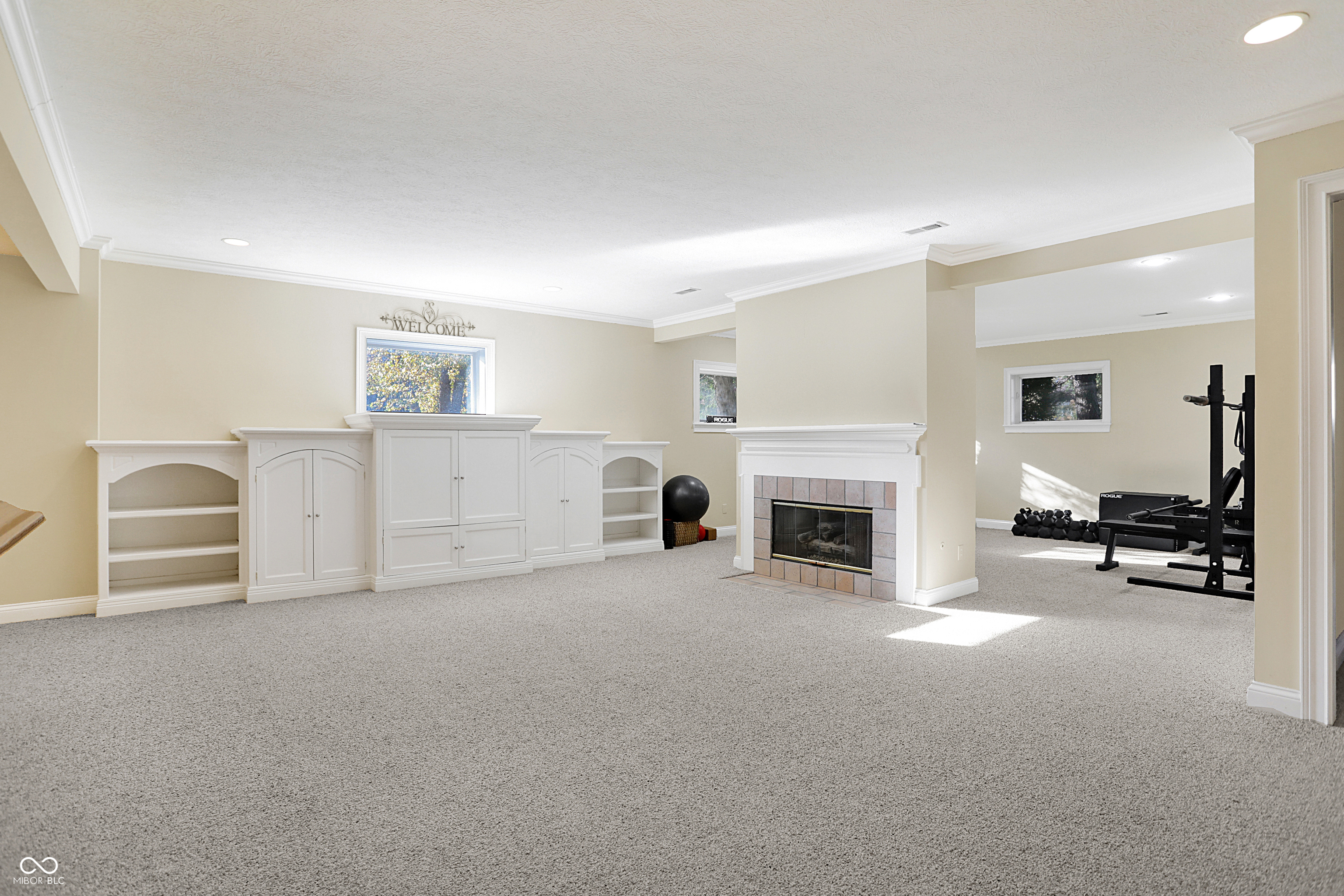 6525 Greenridge Drive