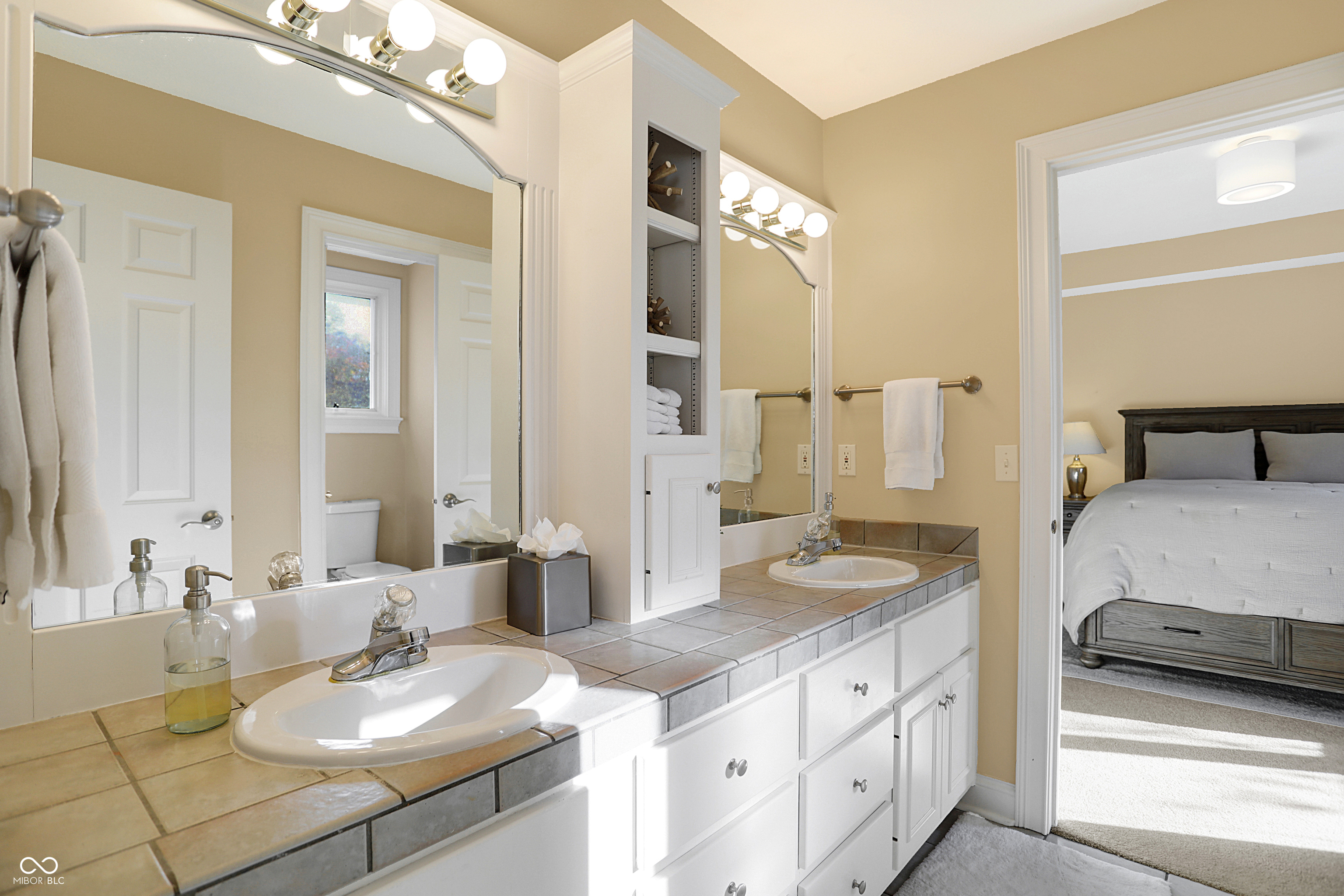 6525 Greenridge Drive