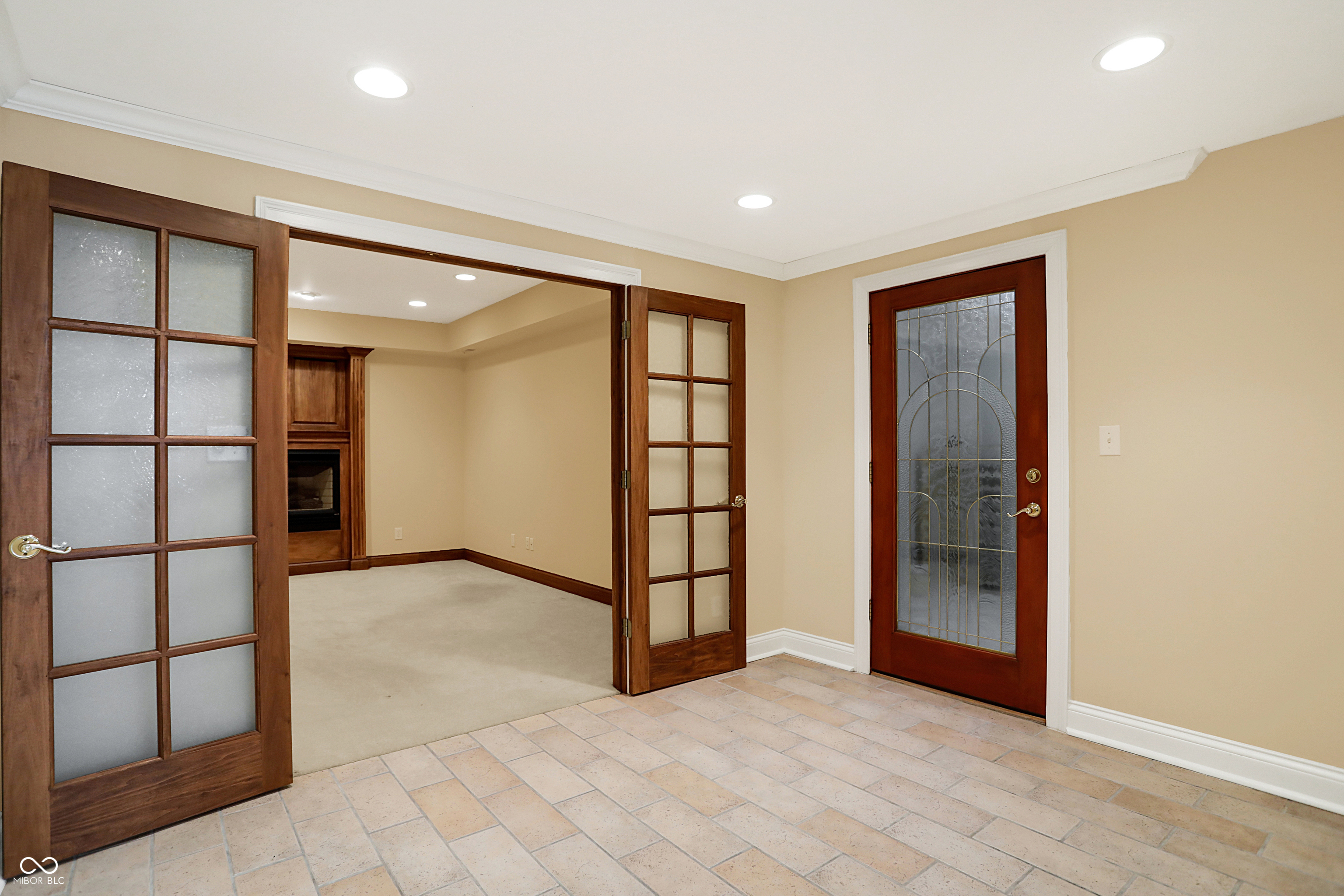 6525 Greenridge Drive