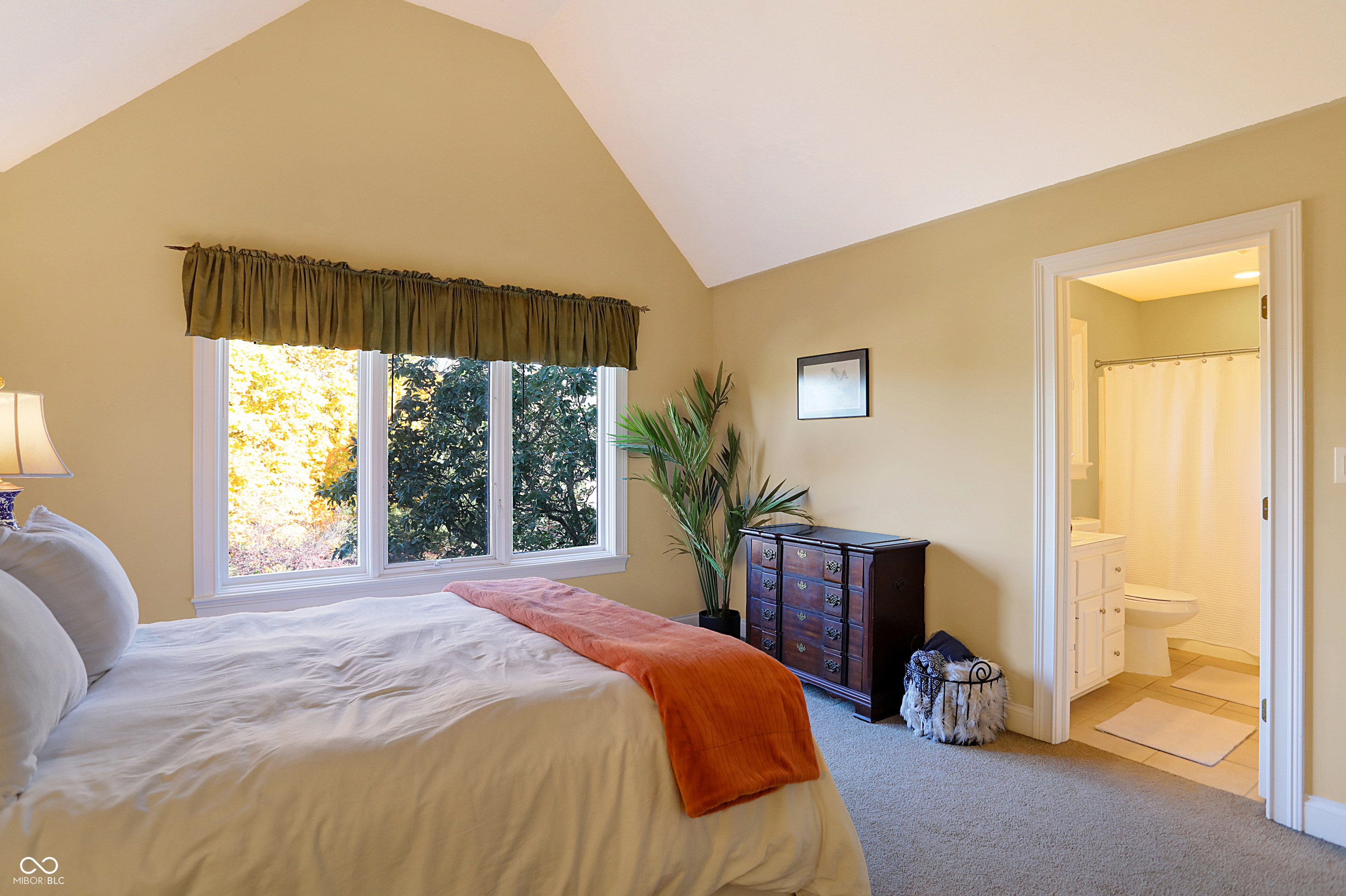 6525 Greenridge Drive