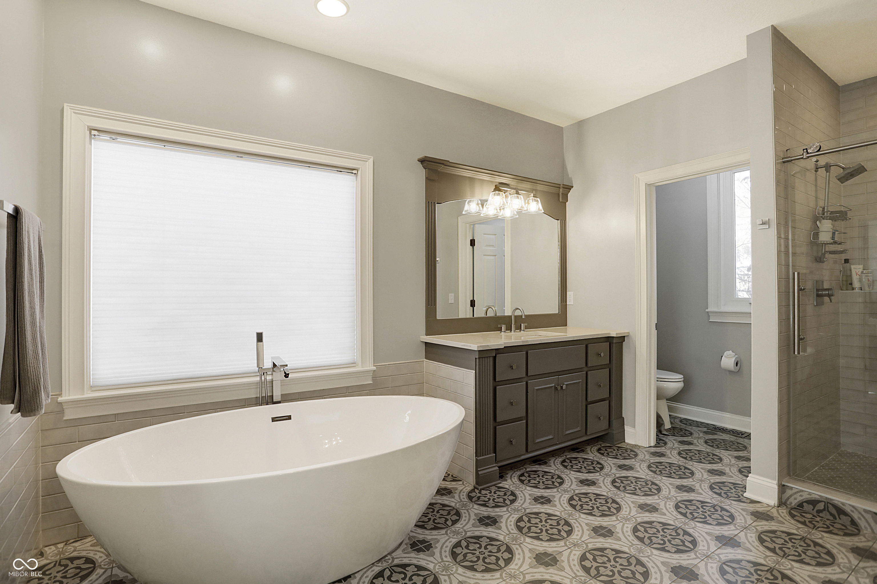 6525 Greenridge Drive