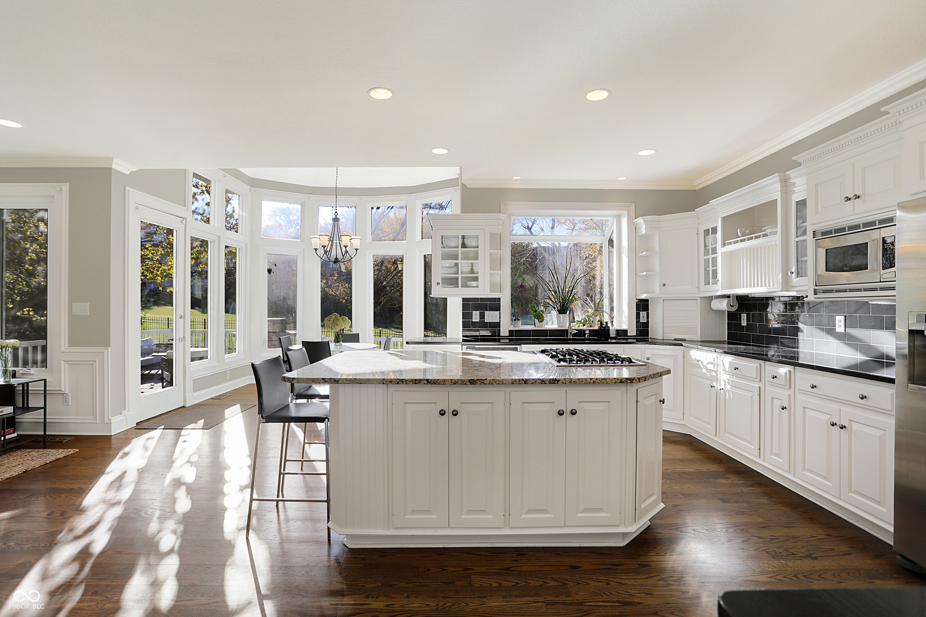 6525 Greenridge Drive