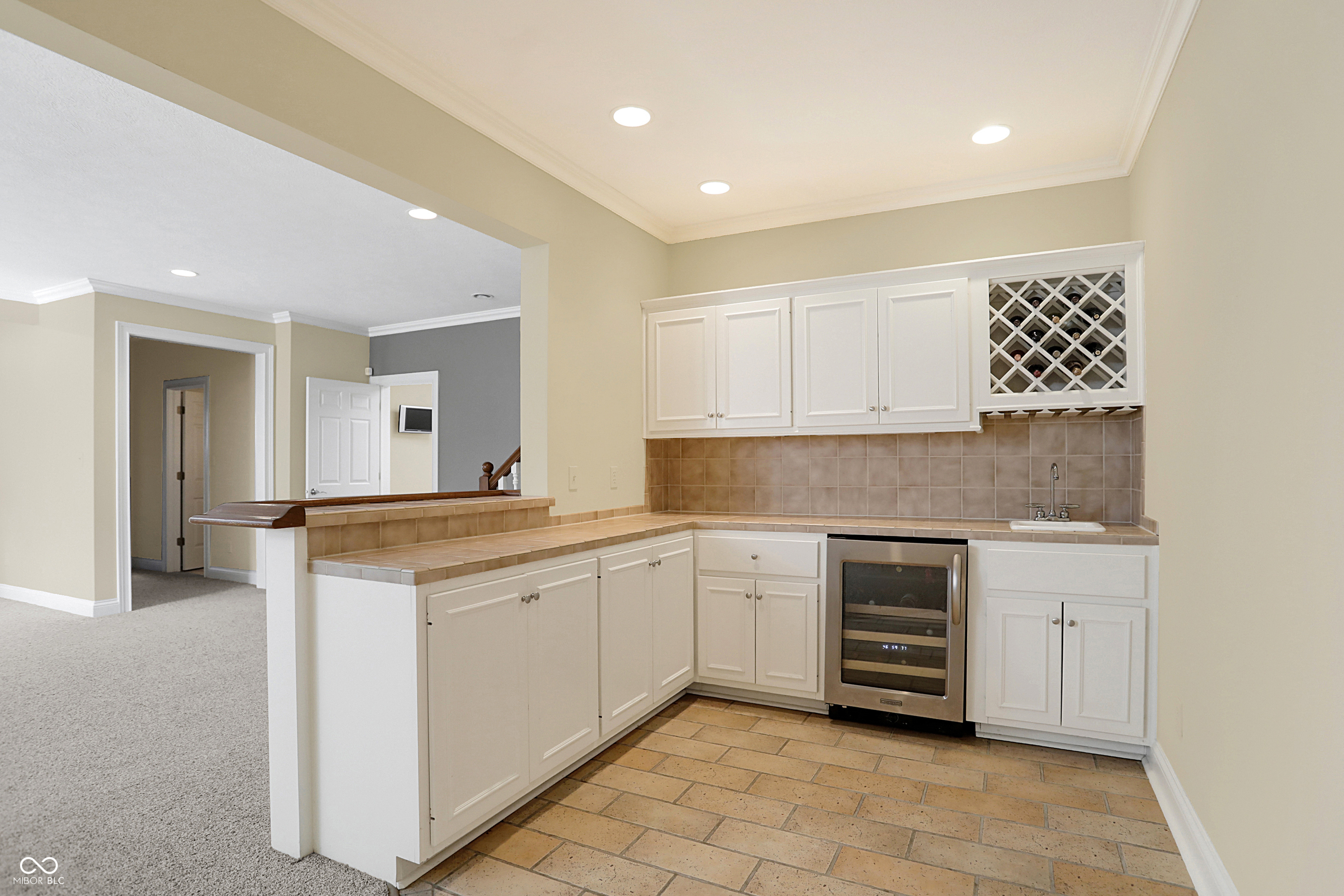 6525 Greenridge Drive