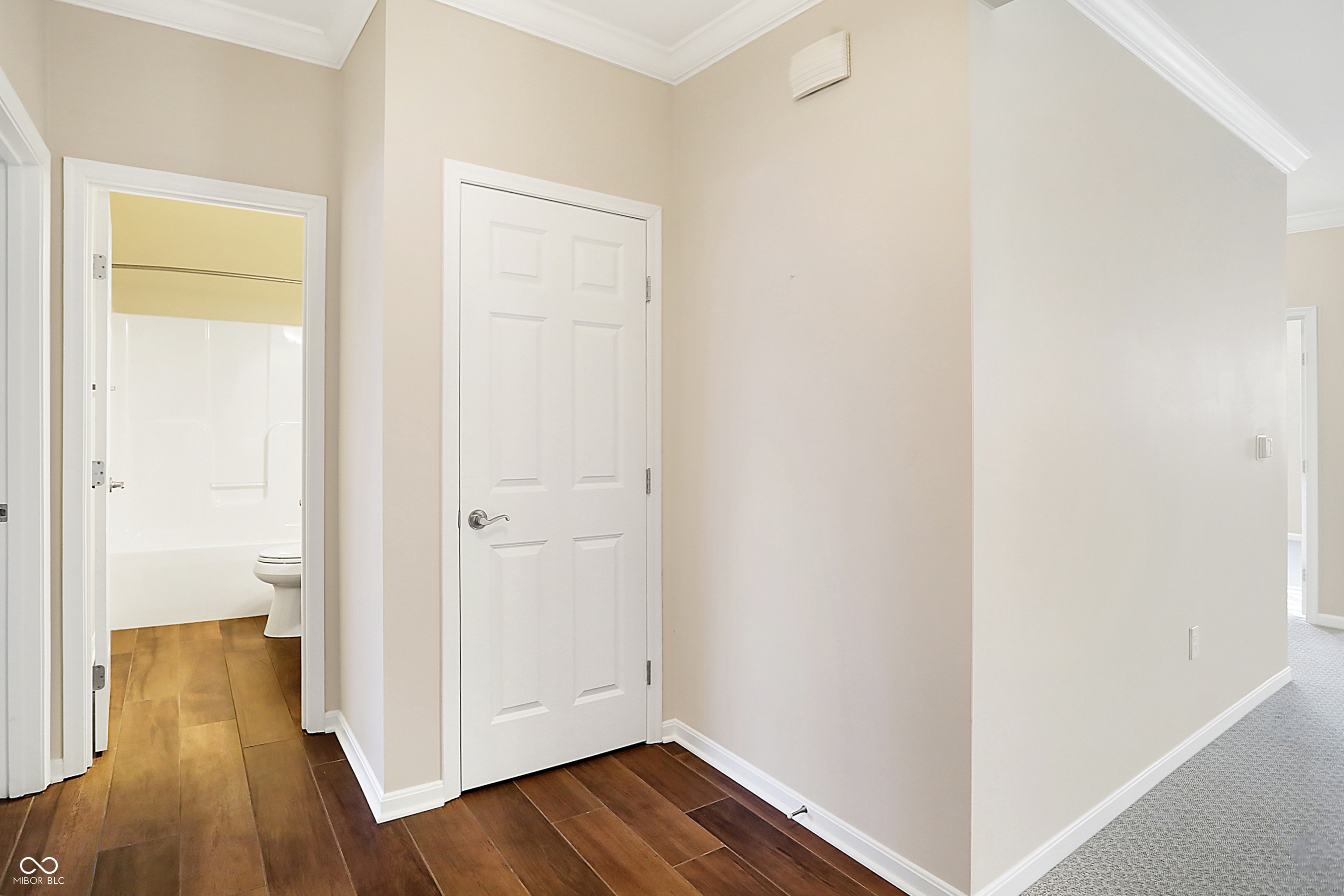 3457 Heathcliff Court