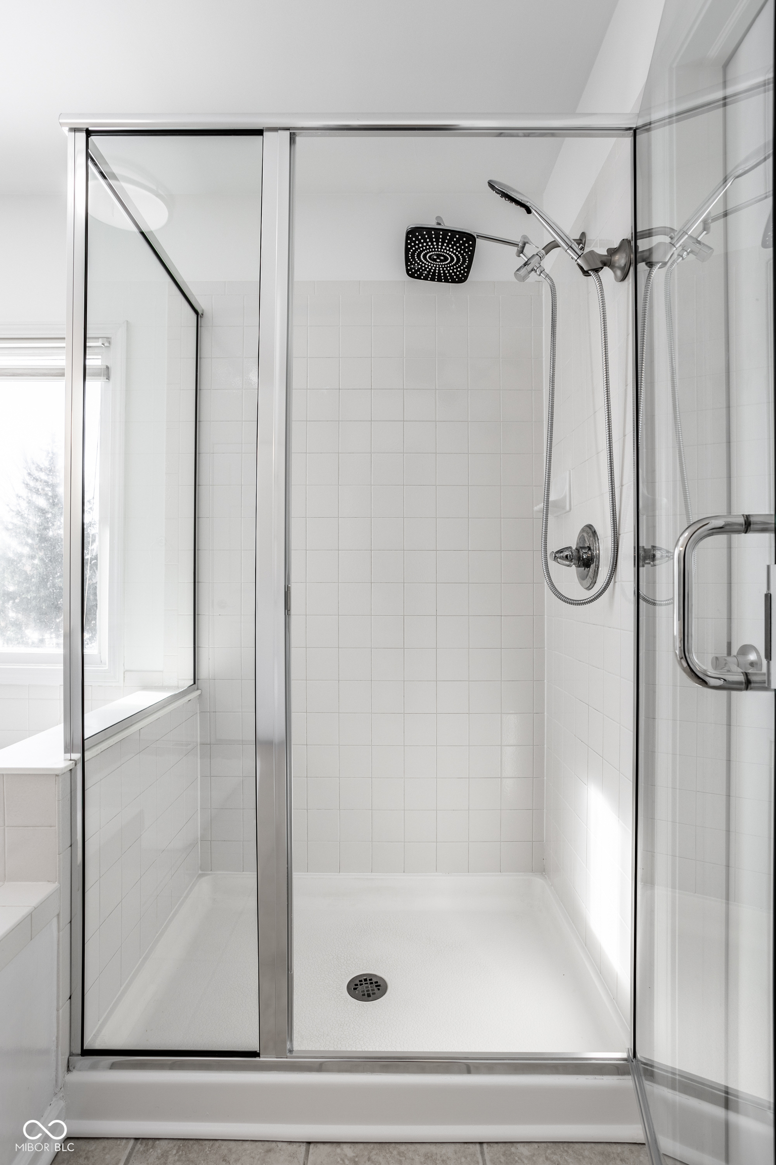 2541 Royal Boulevard