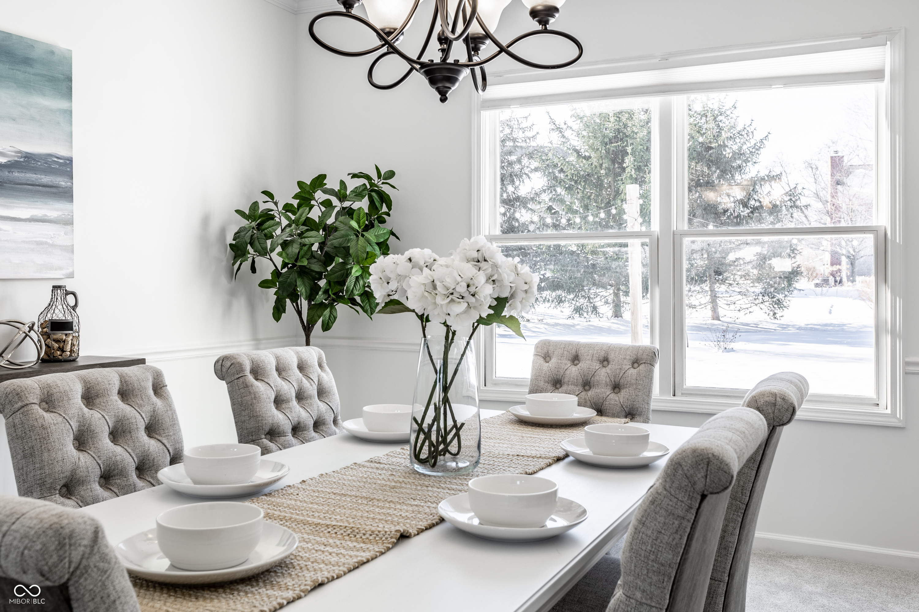 2541 Royal Boulevard