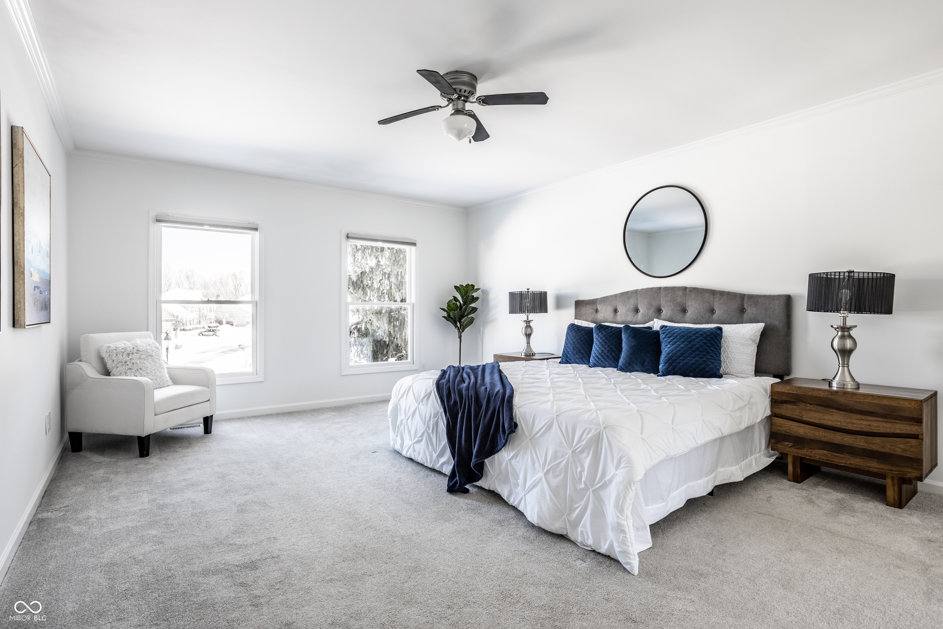 2541 Royal Boulevard