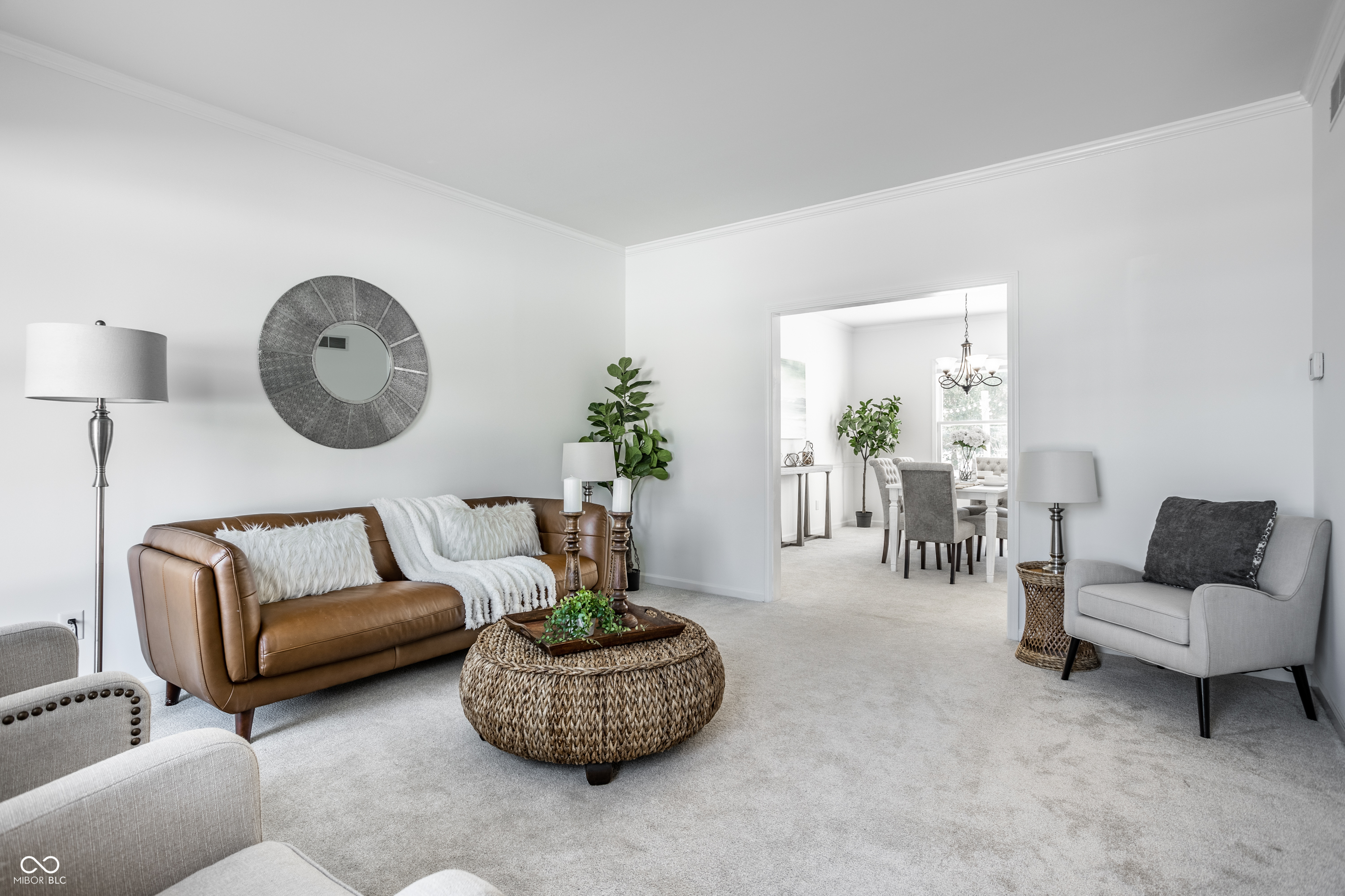 2541 Royal Boulevard