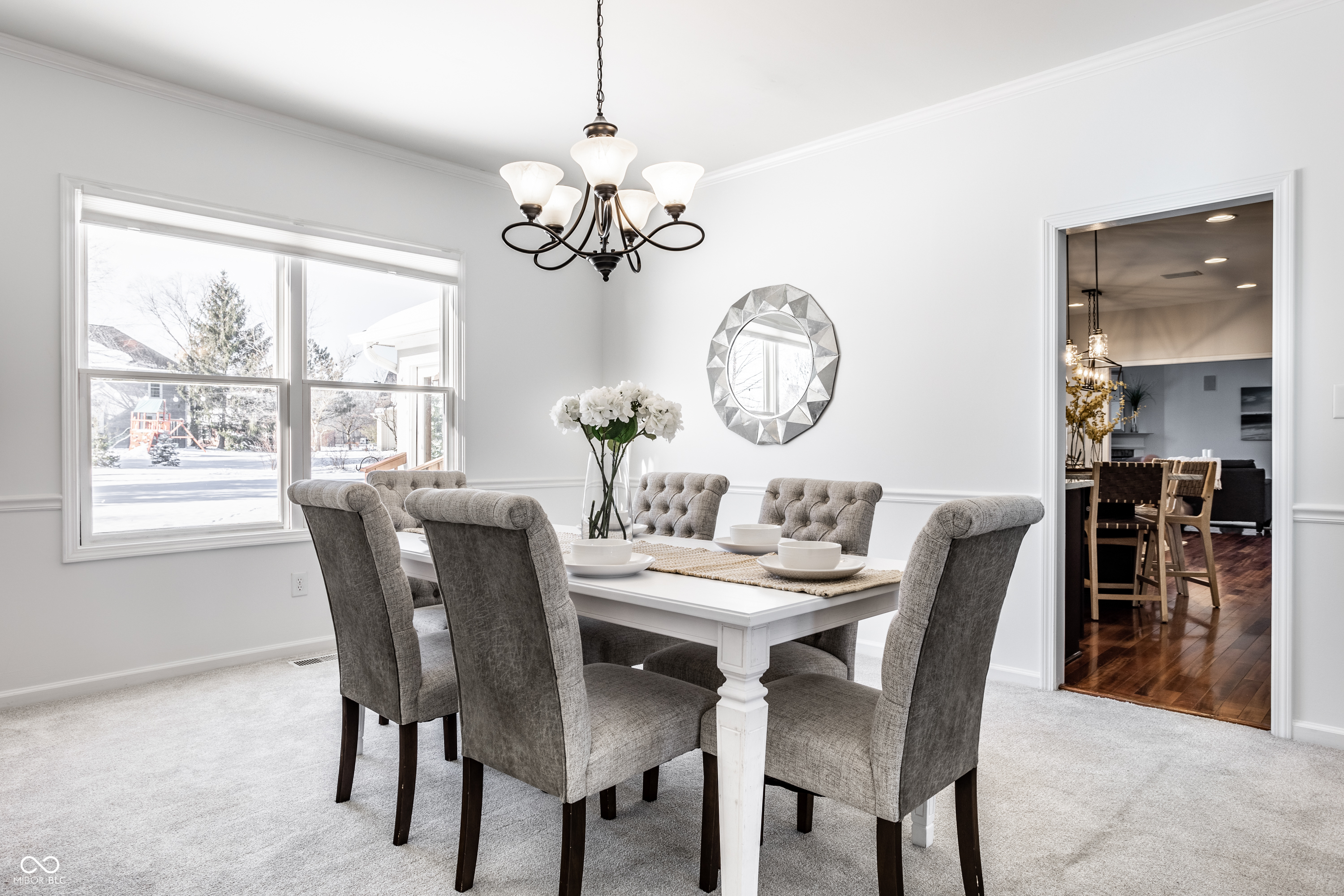 2541 Royal Boulevard